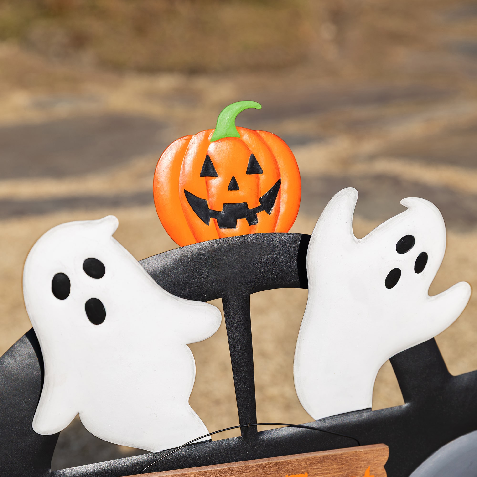 Glitzhome® 24" Halloween Metal Ghost Car Yard Stake