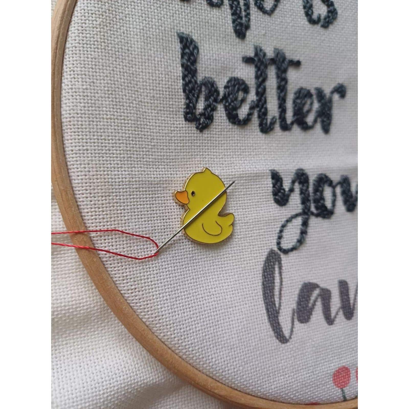 Wizardi 4/5" Little Duck Magnetic Needle Minder