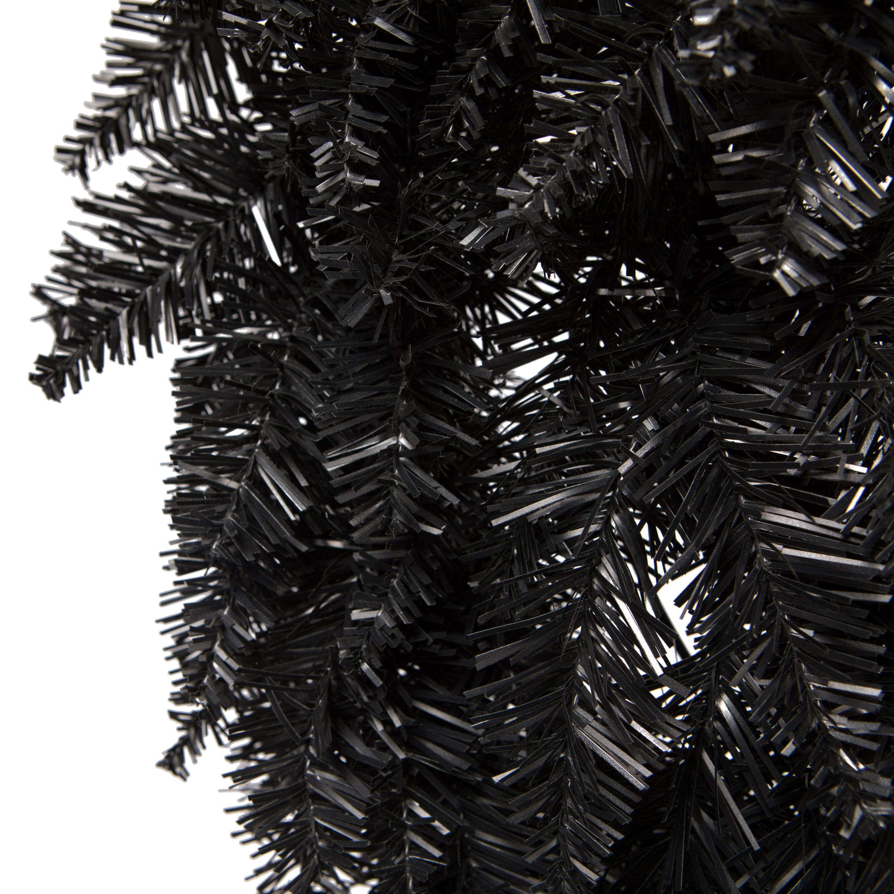 24" Black Fir Wreath