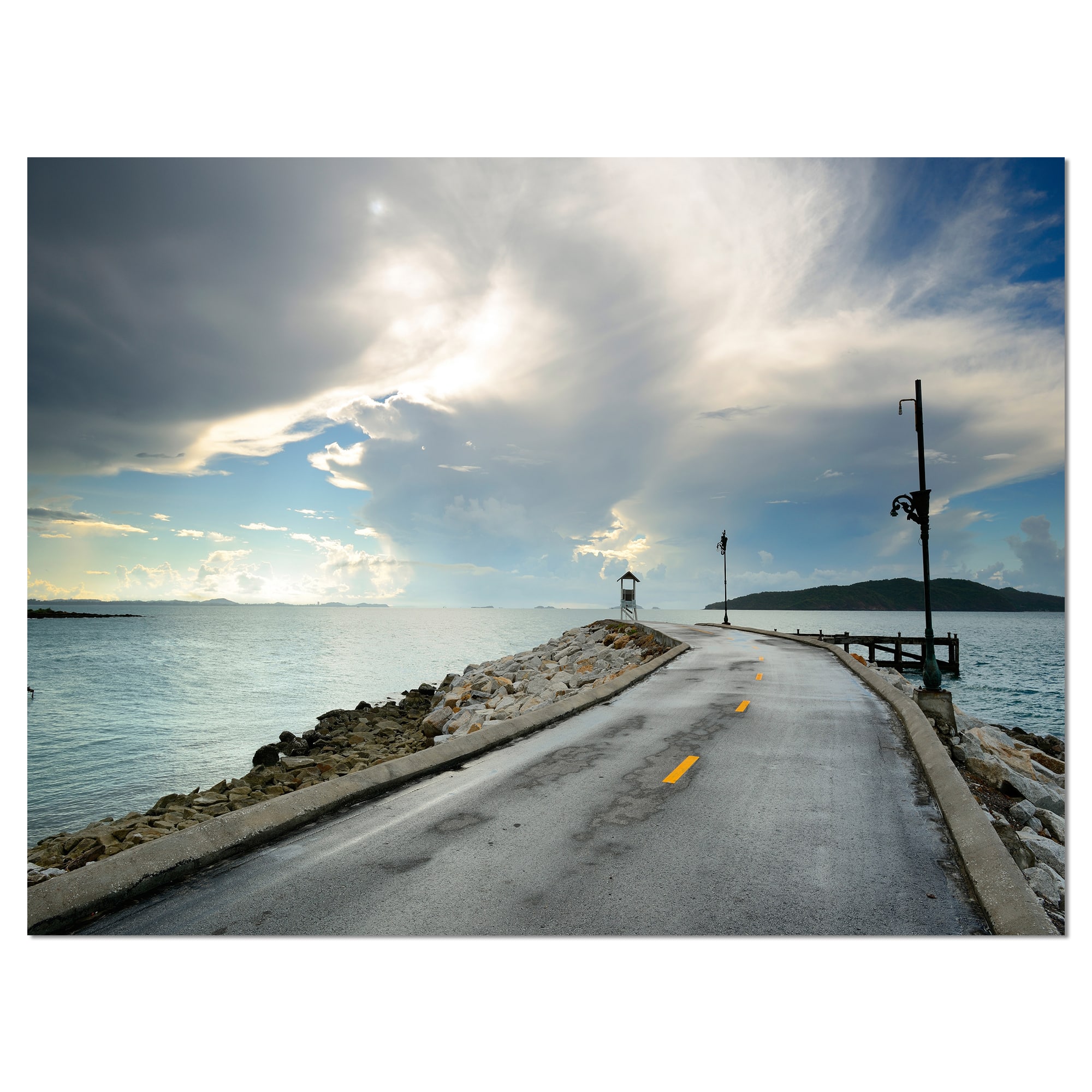 Designart - Vintage Pathway into the Ocean