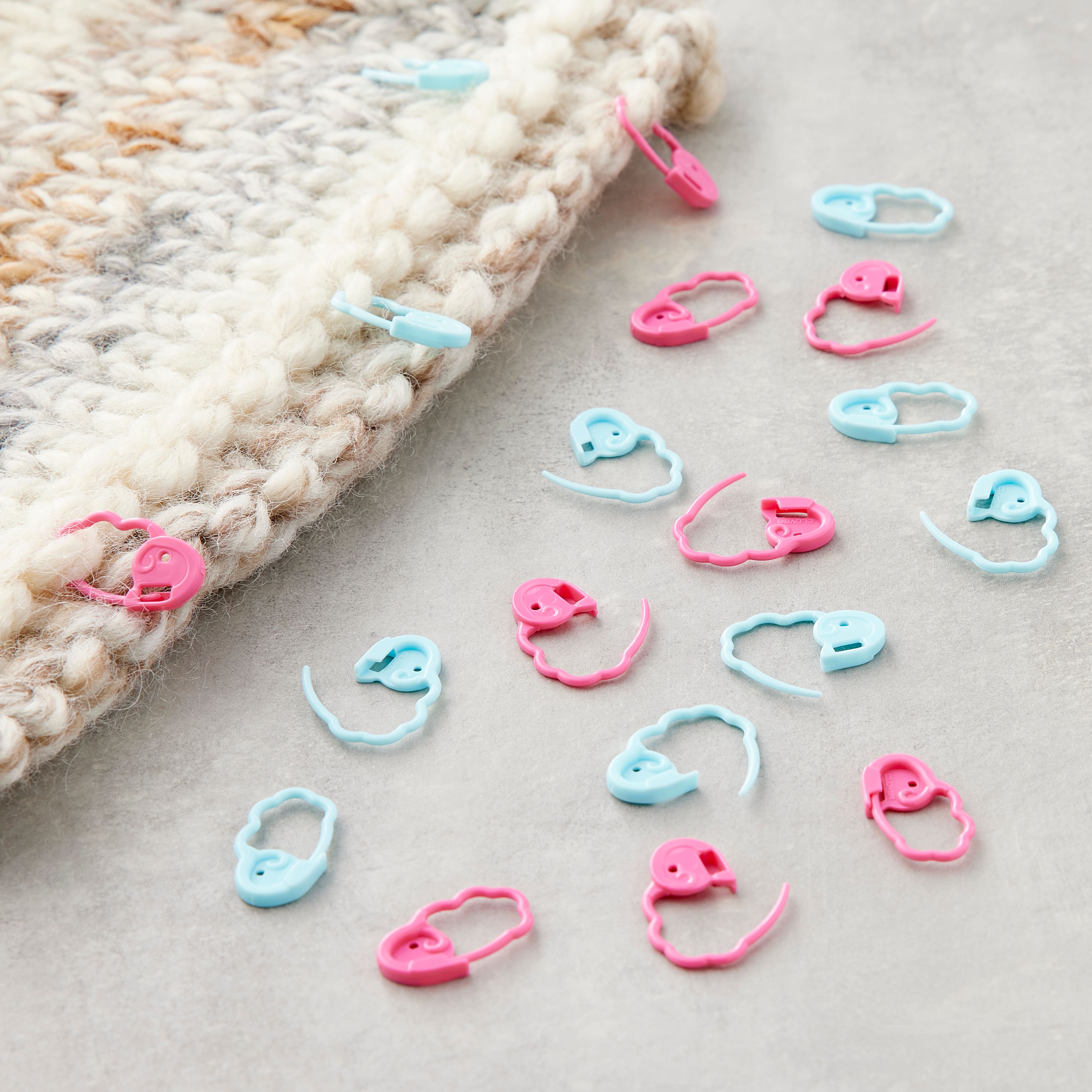 Clover® Quick-Locking Stitch Markers, Medium