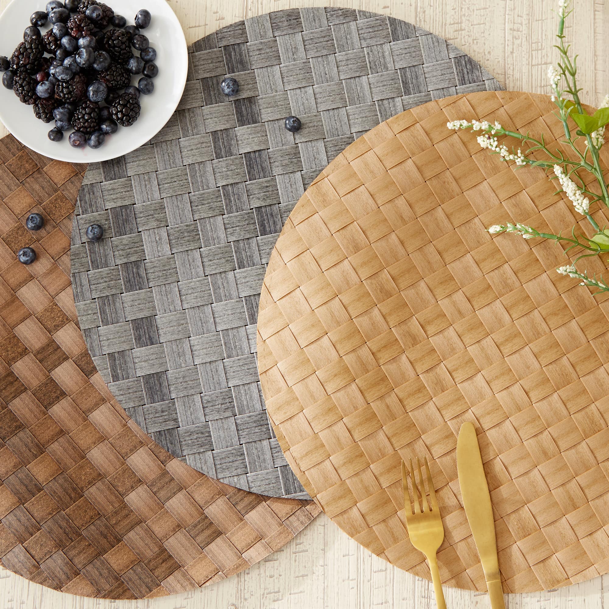 DII® Reversible Round Basket Weave Woven Placemats, 4ct.