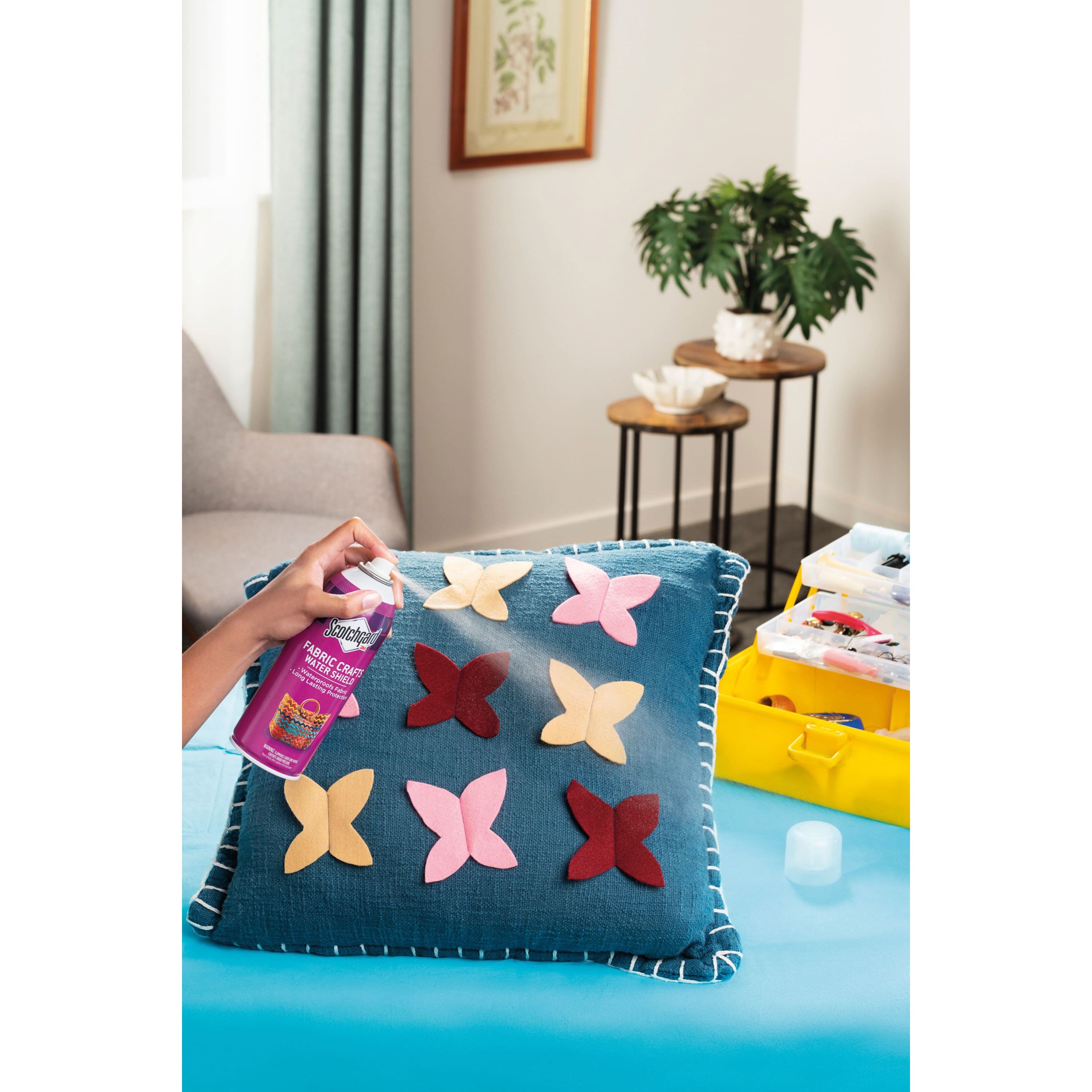 Scotchgard&#x2122; Fabric Crafts Water Shield