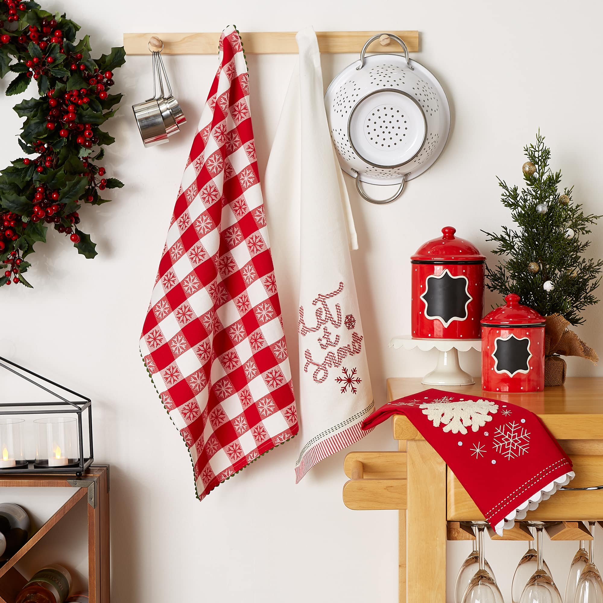 DII® Santa Chef Clause Kitchen, Let It Snow Dishtowel Set