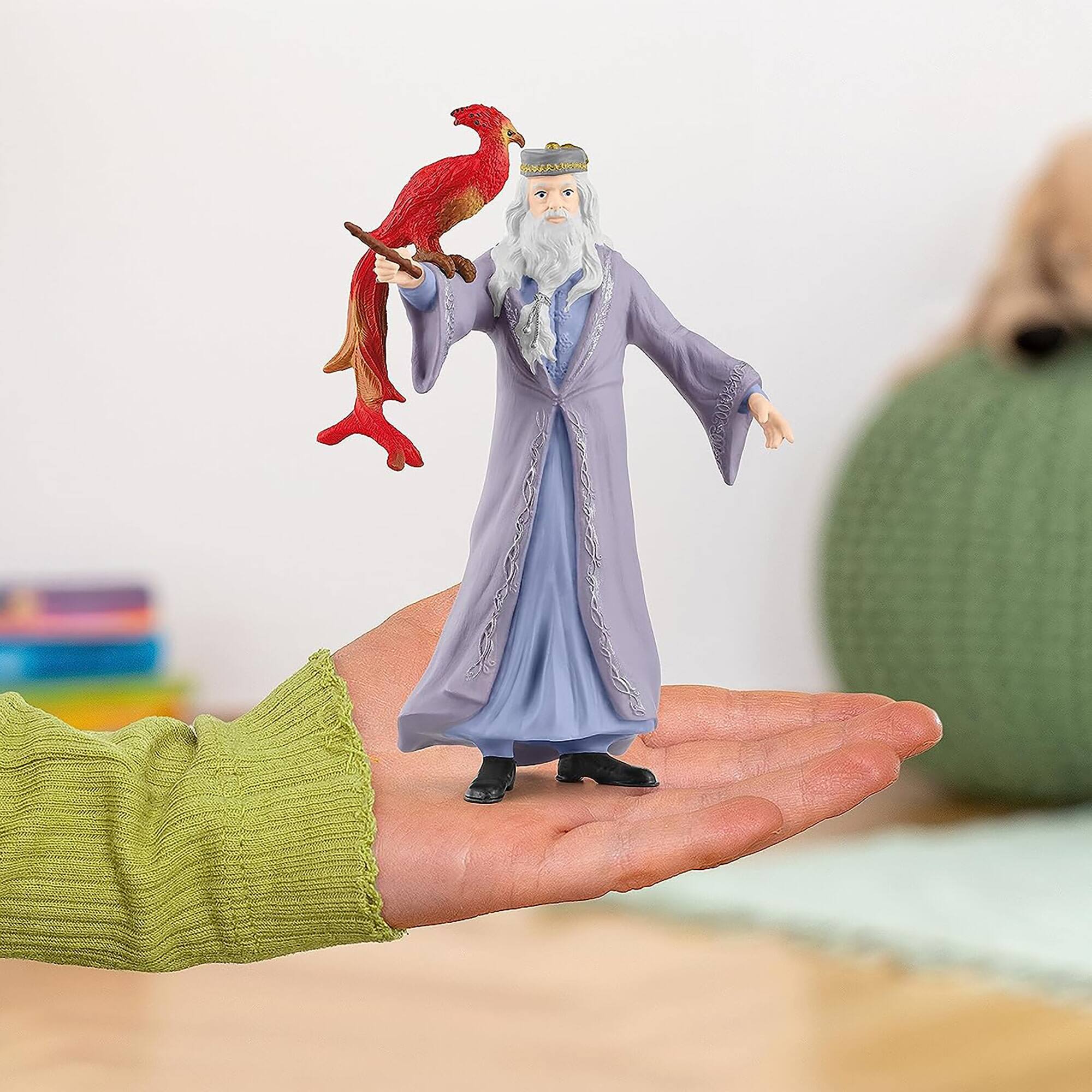 Schleich Wizarding World of Harry Potter™ Albus Dumbledore™ & Fawkes™