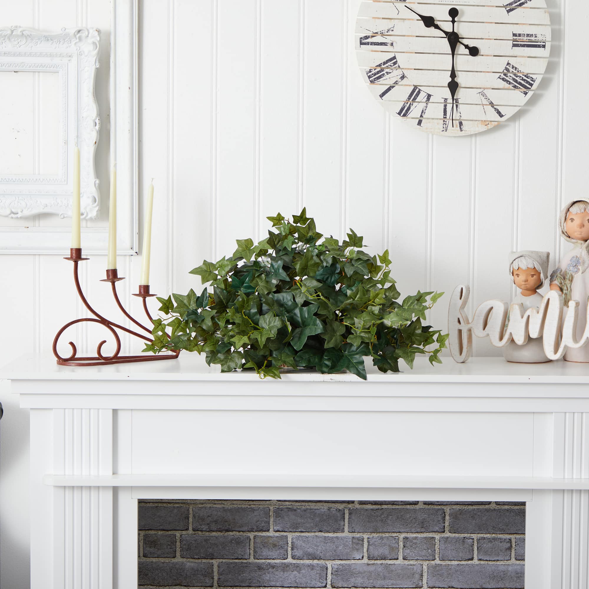 14" Ivy Ledge Plant with Moss