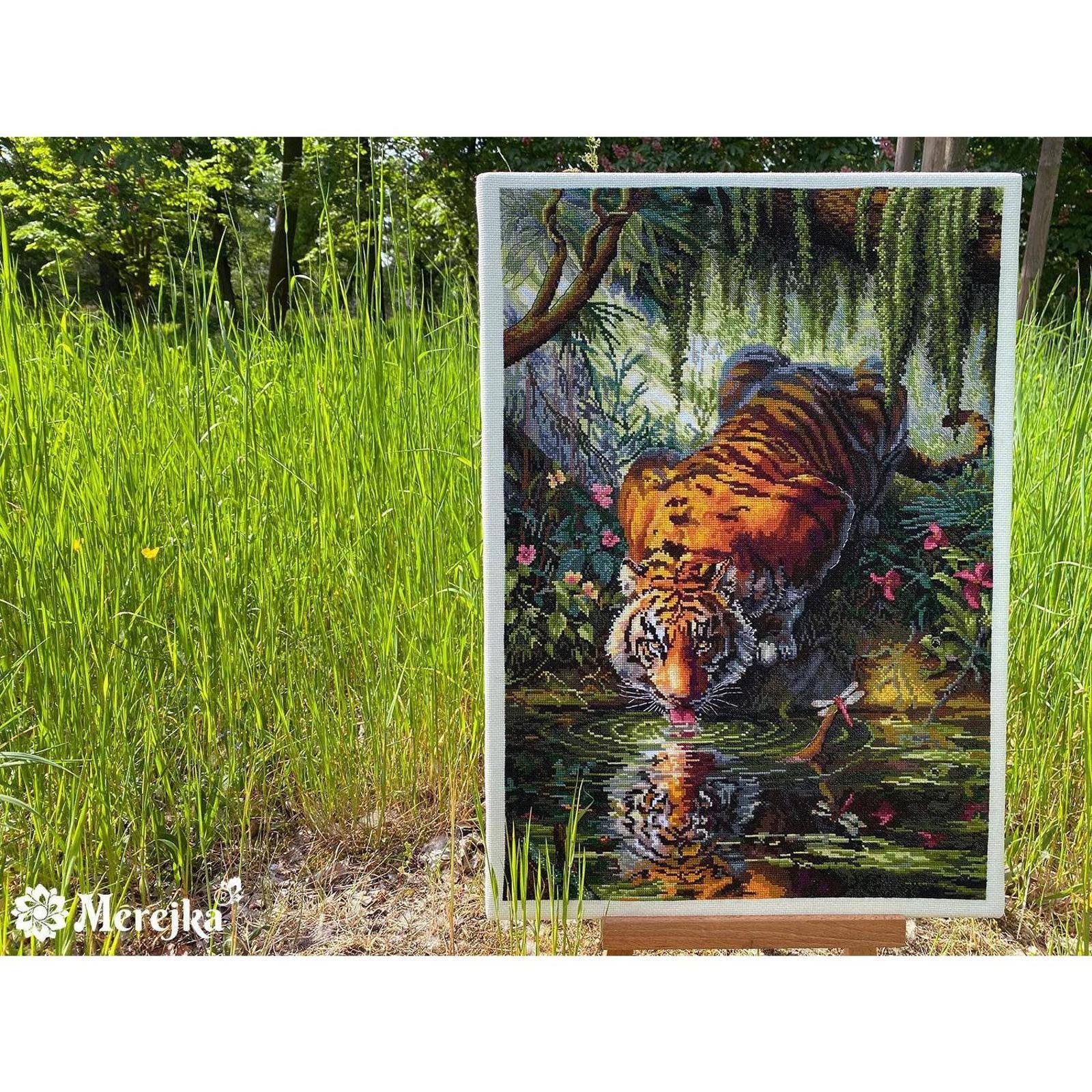Merejka® Aurora’s Garden Counted Cross Stitch Kit