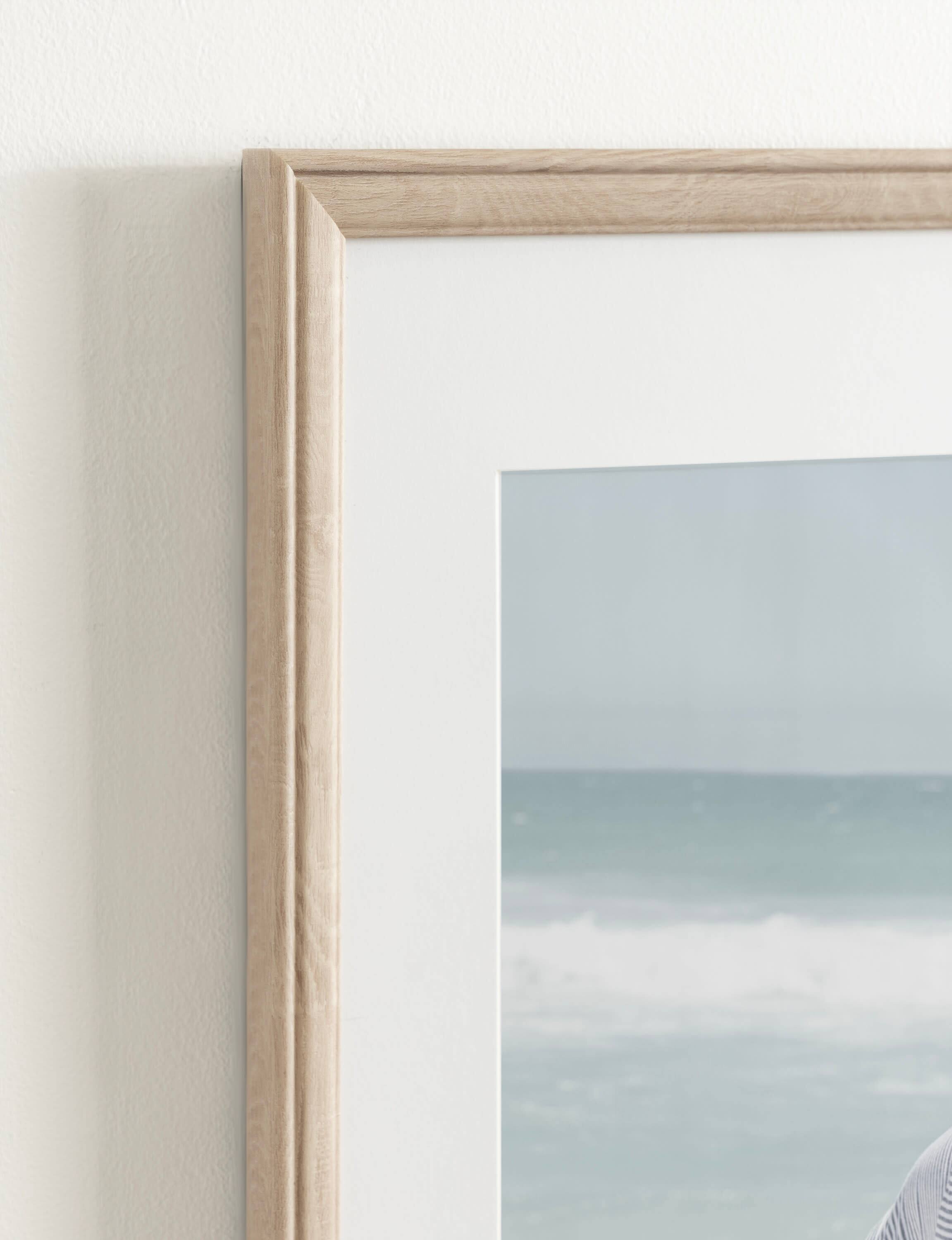 Kate and Laurel 14" x 18" Adlynn Photo Frame with 11" x 14" Mat