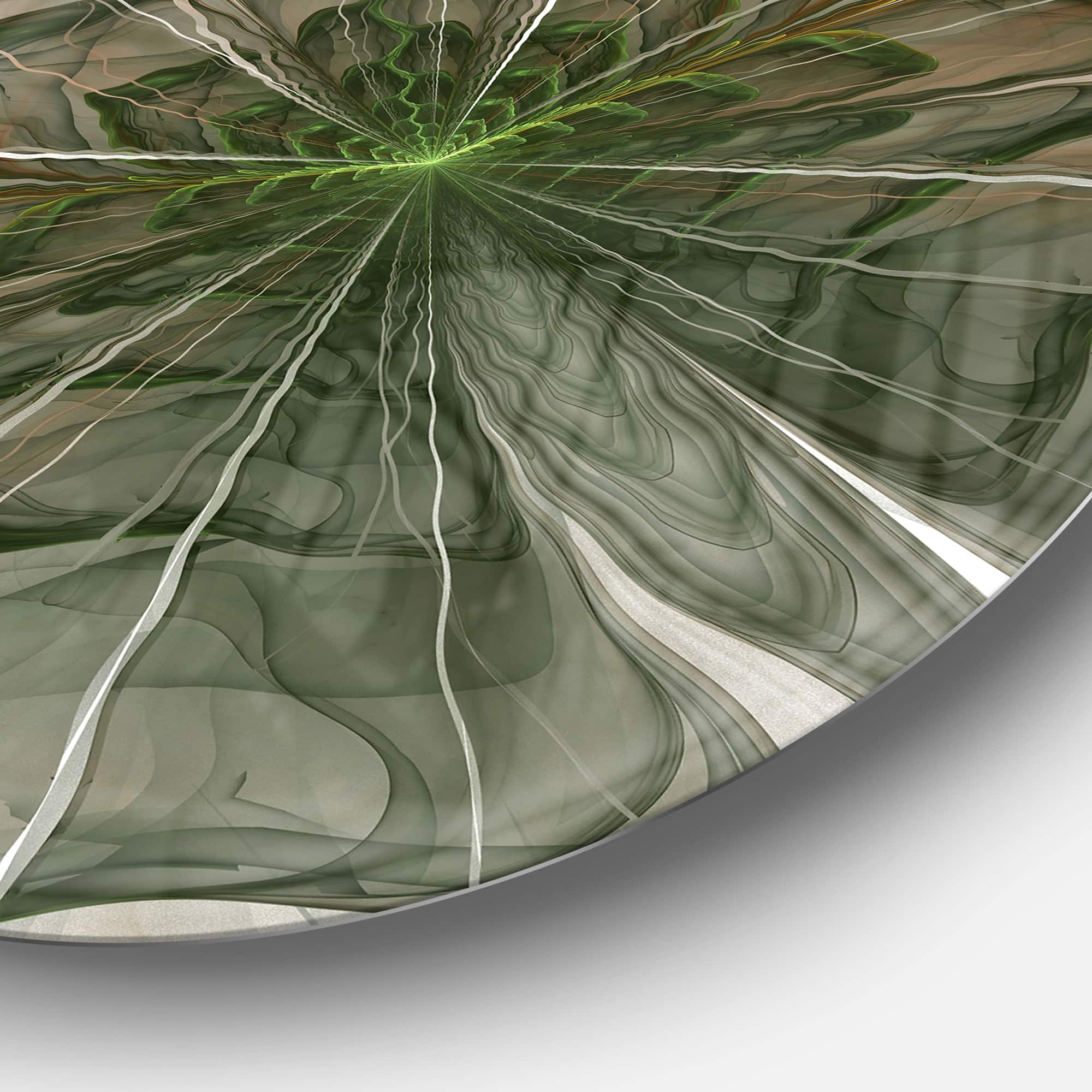 Designart - Symmetrical Green Fractal Flower' Floral Metal Circle Wall Art
