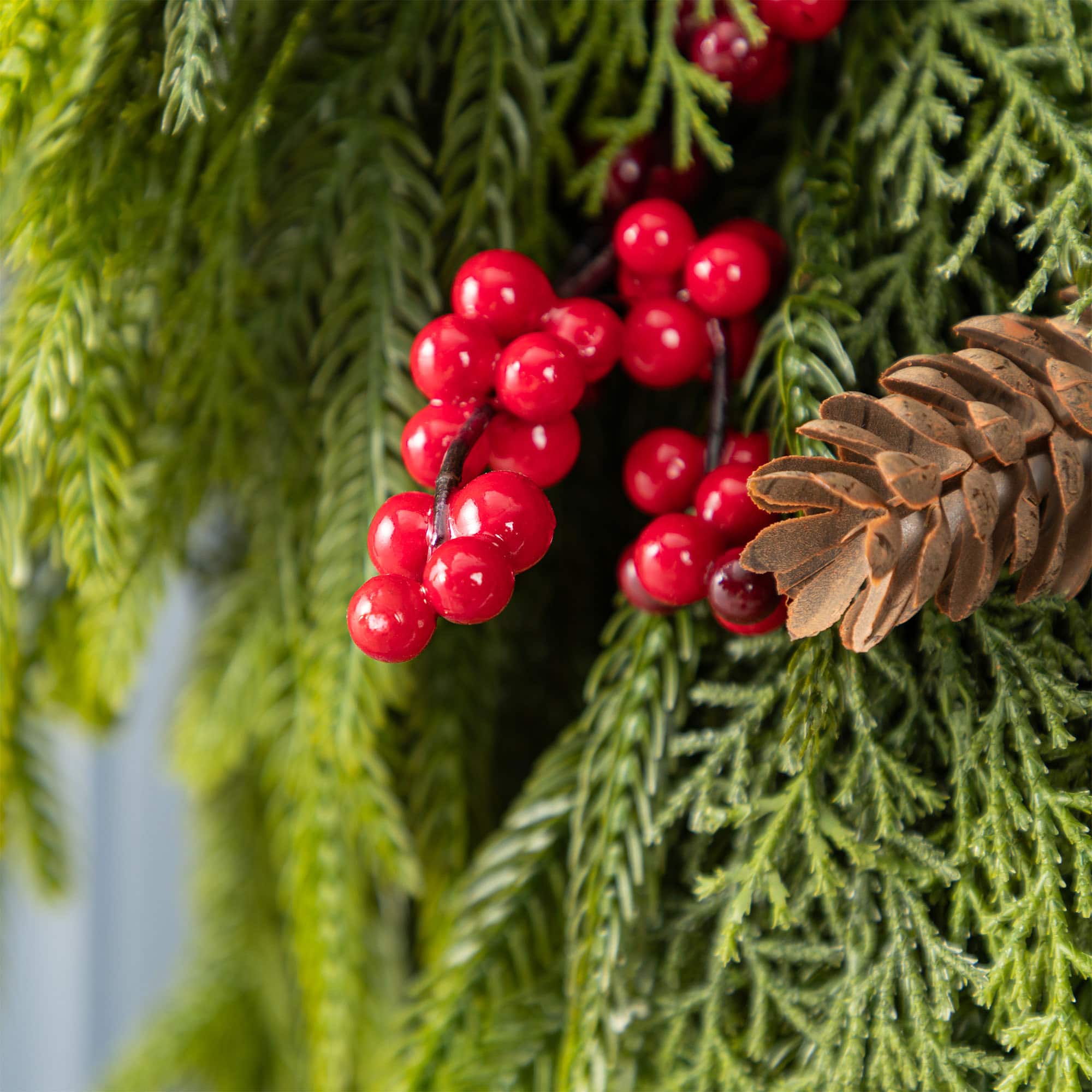 Glitzhome® 24"D Christmas PE Wreath with Pinecones and Red Berries
