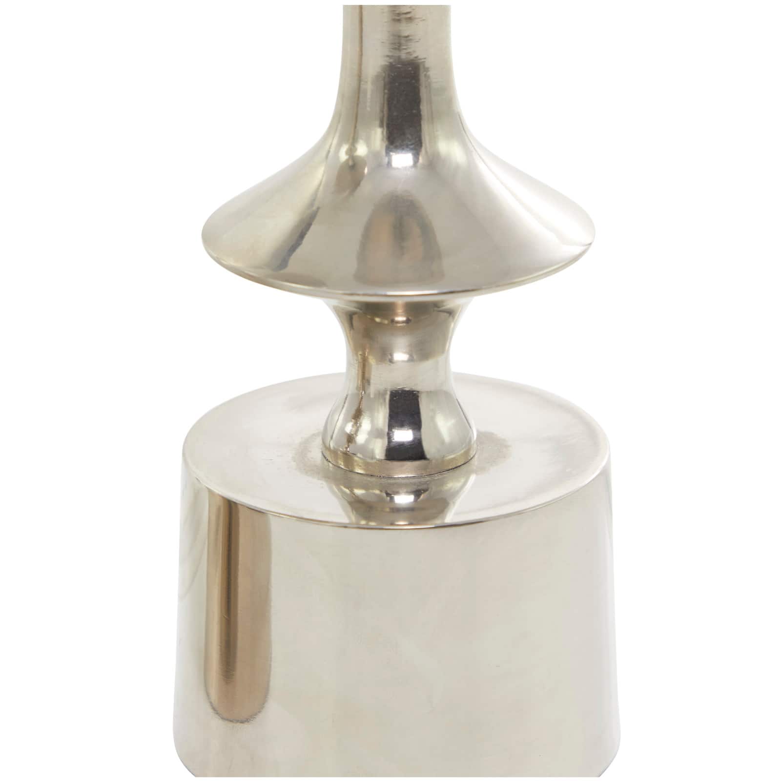 CosmoLiving by Cosmopolitan Silver Aluminum Pillar Candle Holder Set