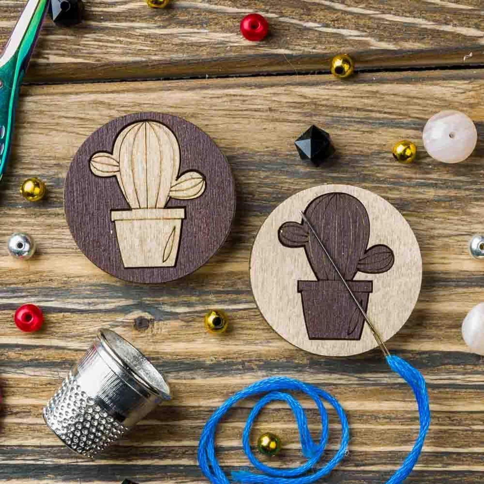 Wonderland Crafts Cactus Double-Sided Magnetic Needle Holder