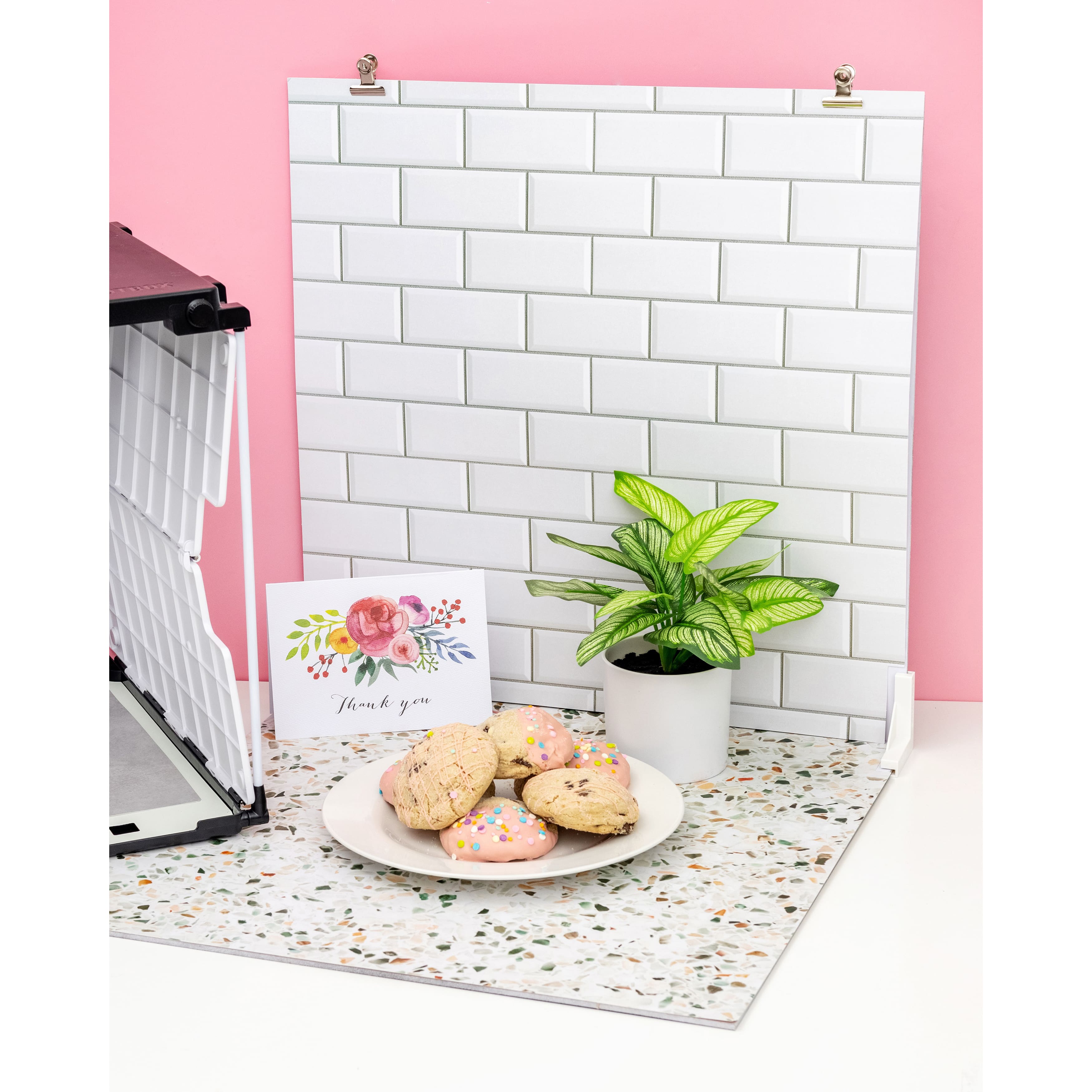 We R Memory Keepers® ShotBox ShotDrop Photo Background Kit