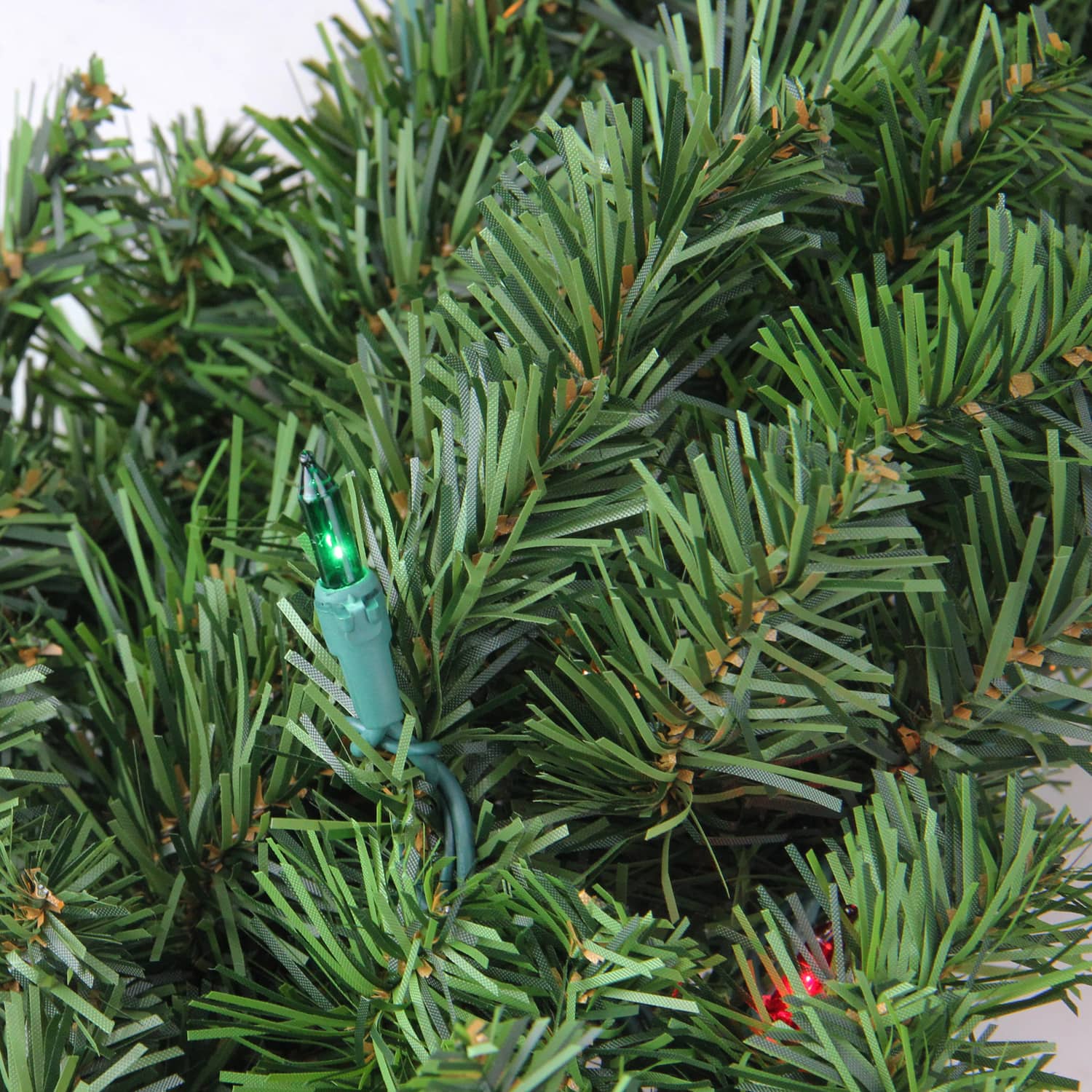 24" Pre-Lit Canadian Pine Artificial Christmas Wreath