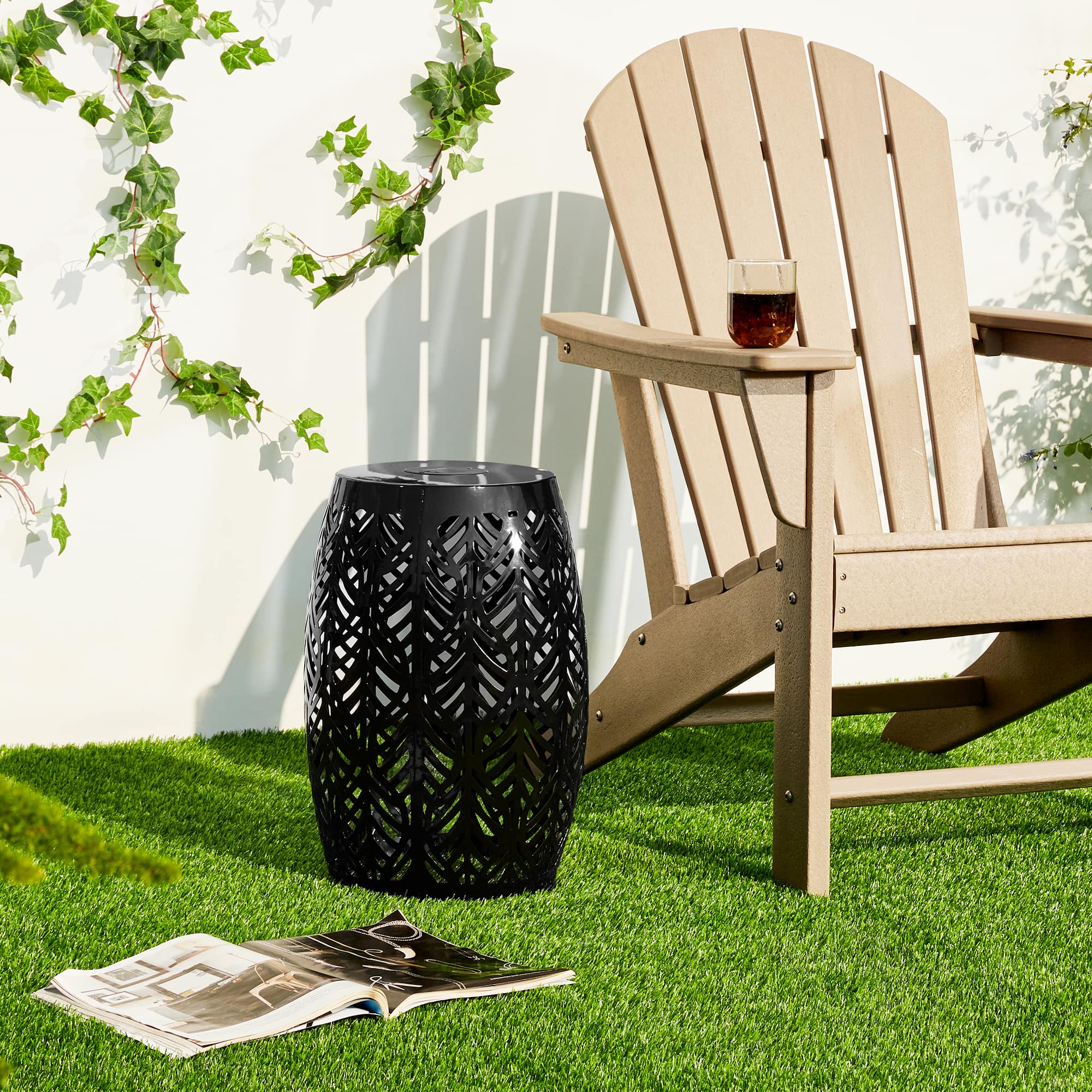 Glitzhome® 18.25" Multifunctional Solar Powdered Iron Leaf Cutout Garden Stool