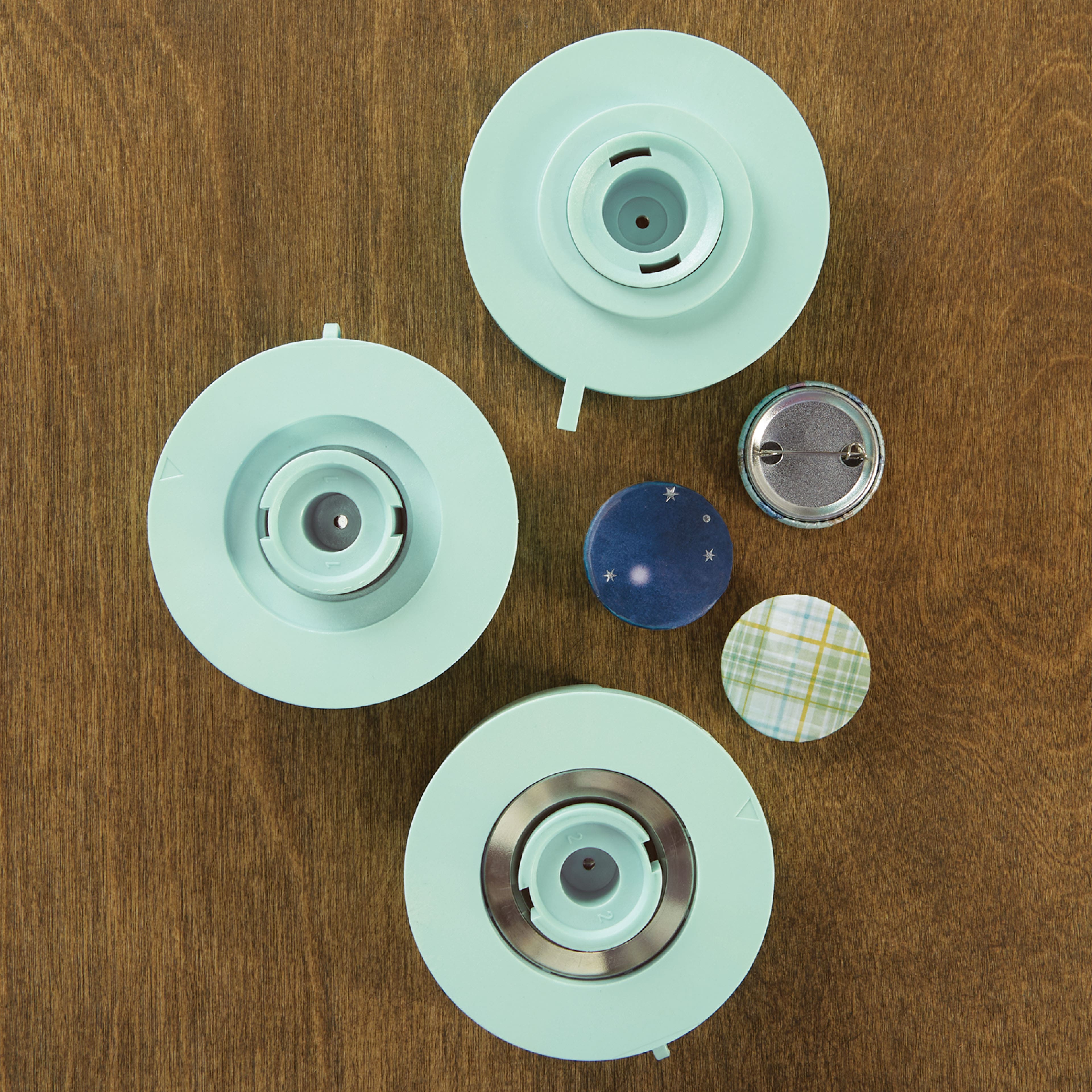 Medium Button Maker Inserts by Recollections™