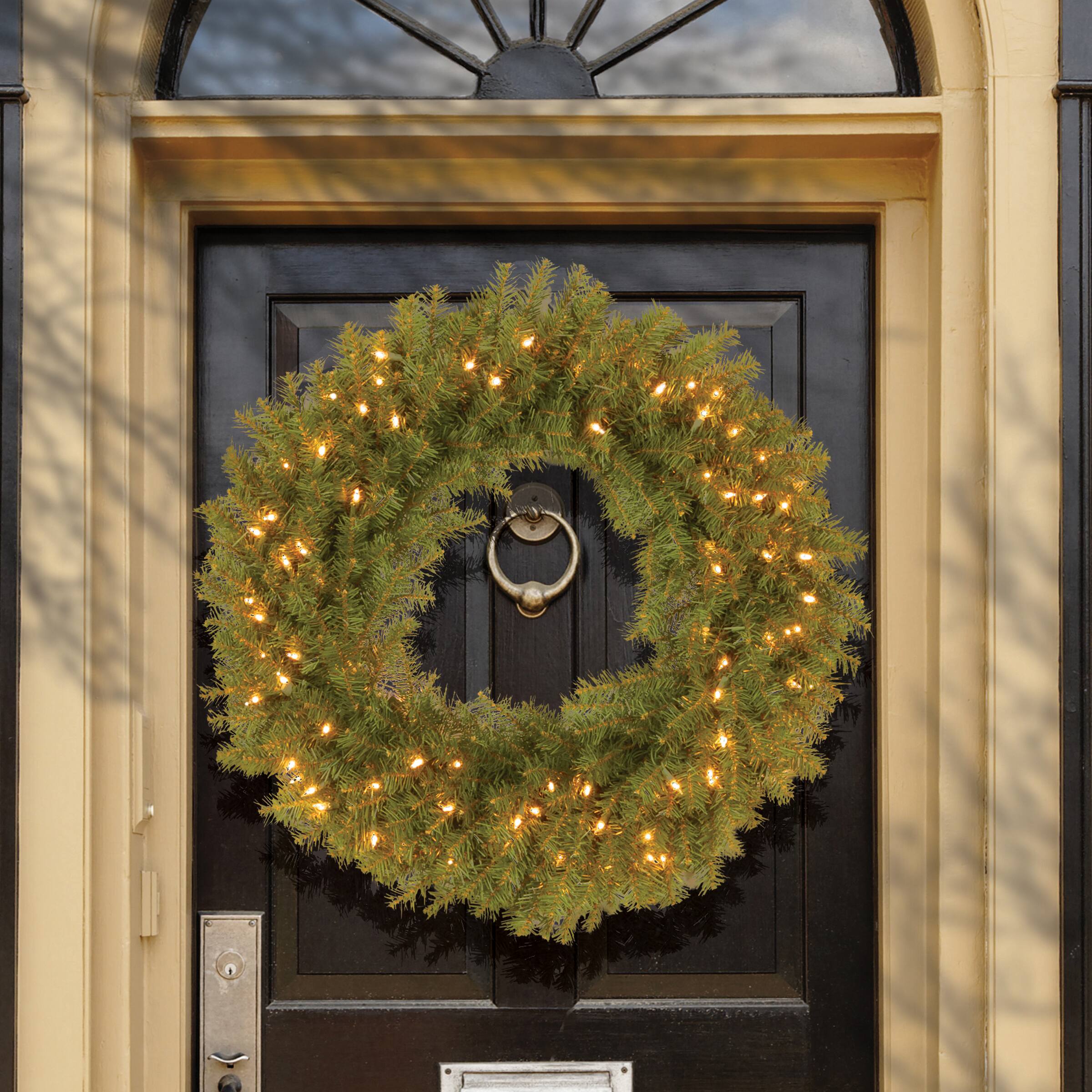 30" LED Norwood Fir Wreath