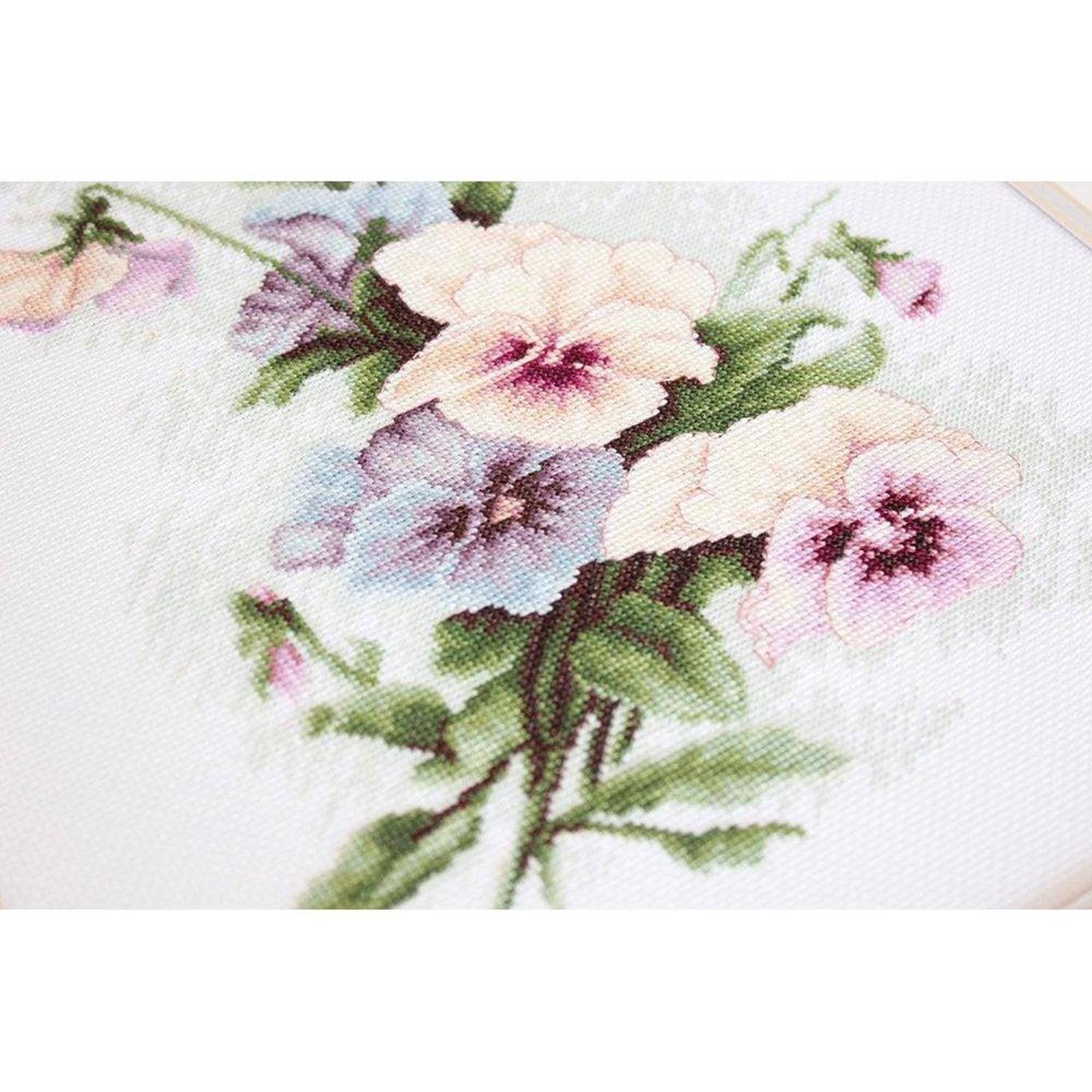 Luca-s Pansies Counted Cross Stitch Kit