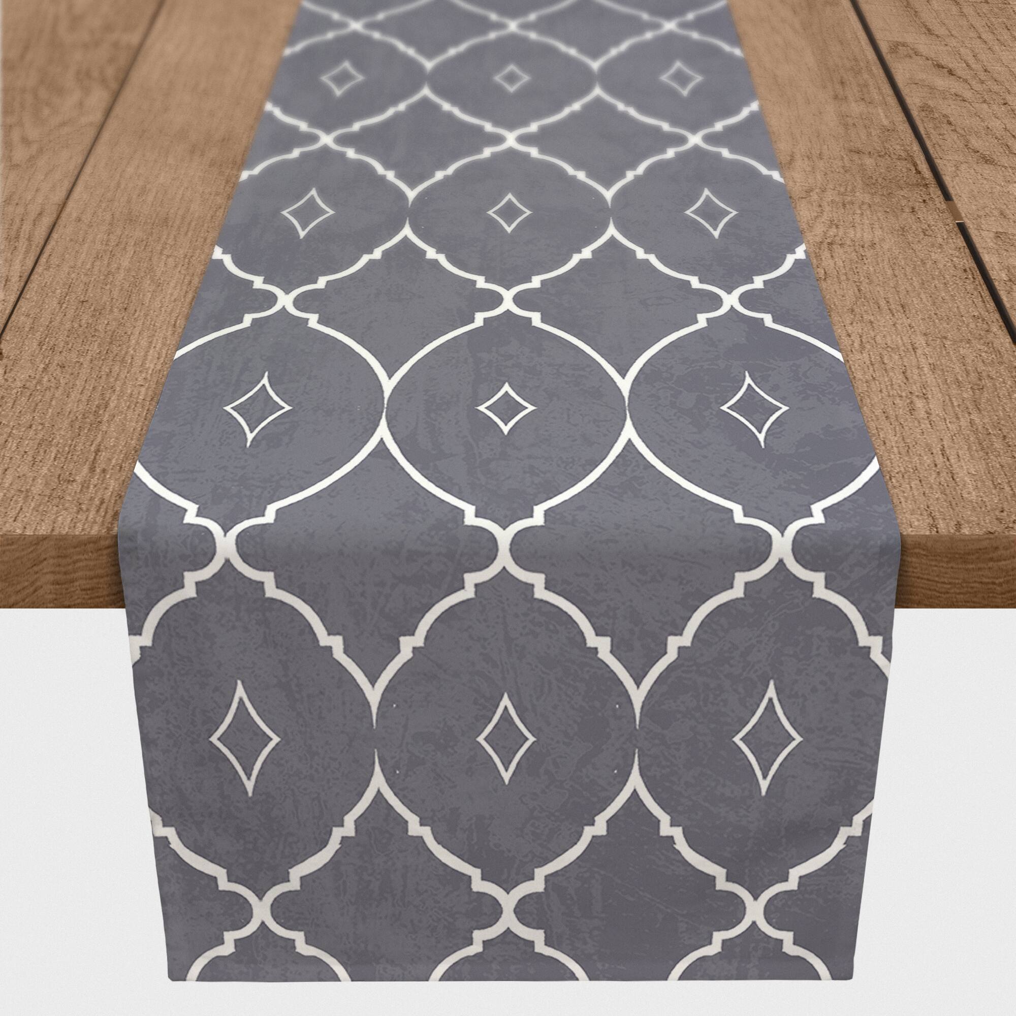 Geometric Pattern Indoor/Outdoor Table Runner