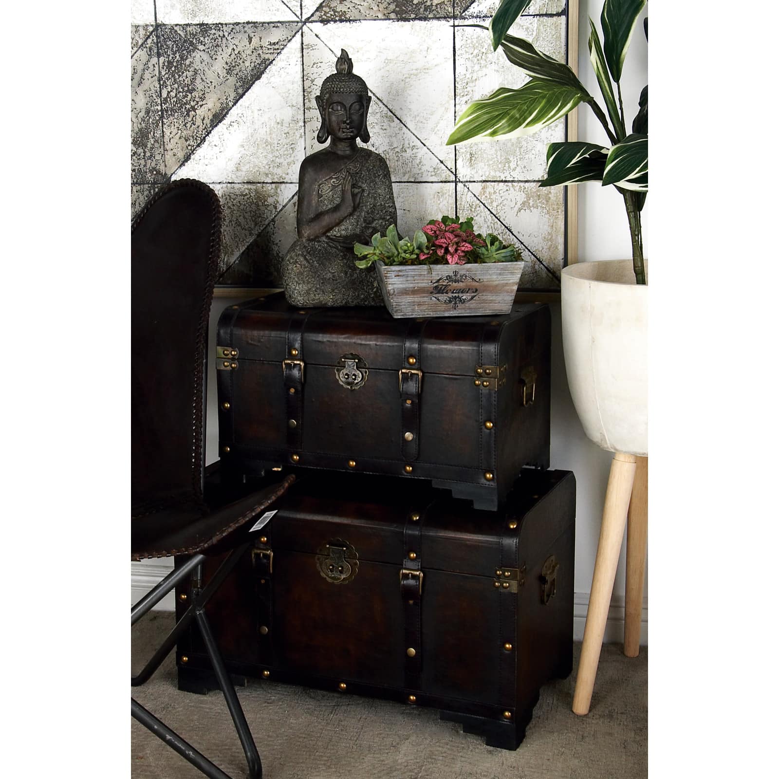 Set of 3" Brown Wood Traditional Trunk, 28", 24", 20"