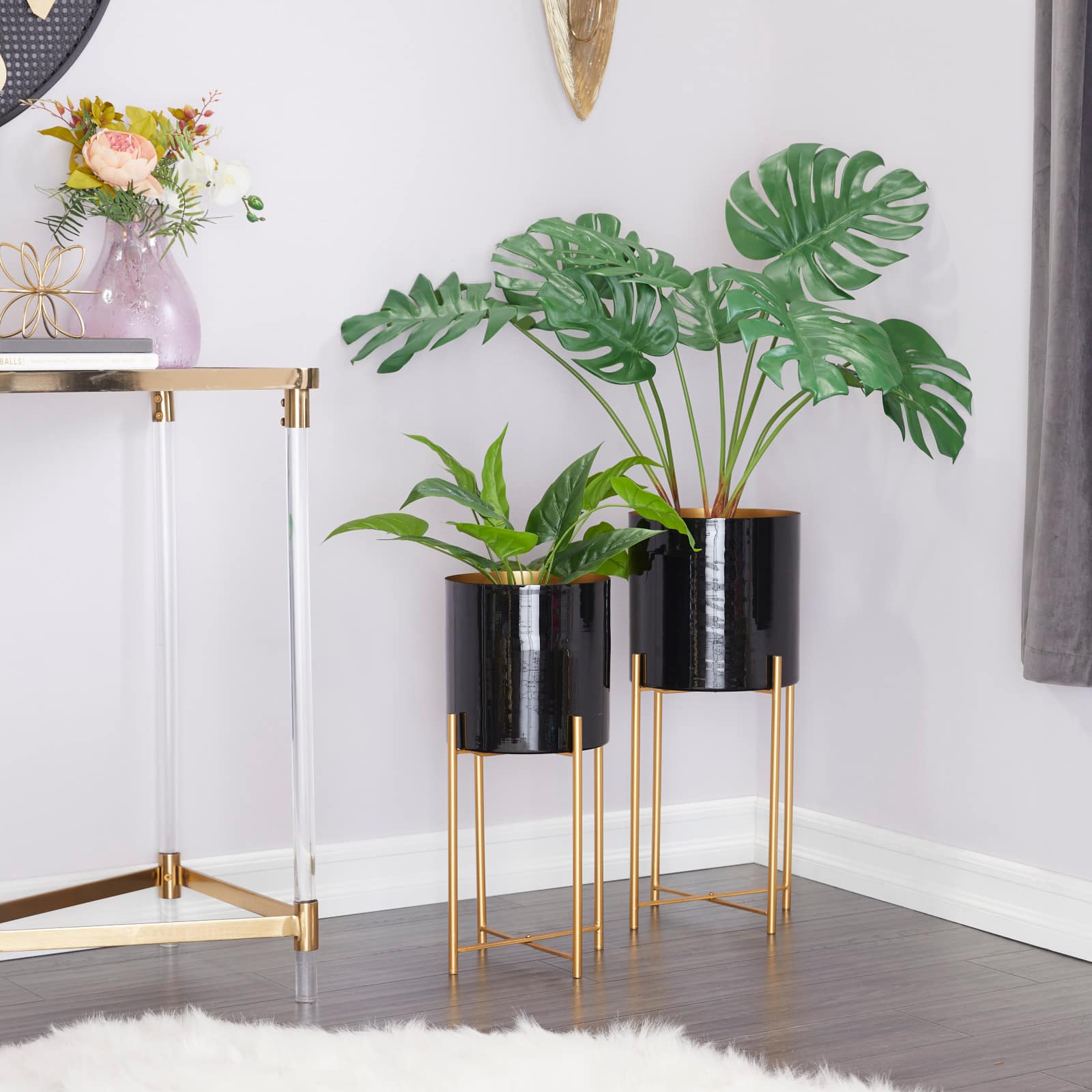 CosmoLiving by Cosmopolitan Set of 2 Black Iron Contemporary Planter, 24" x 10" x 10"