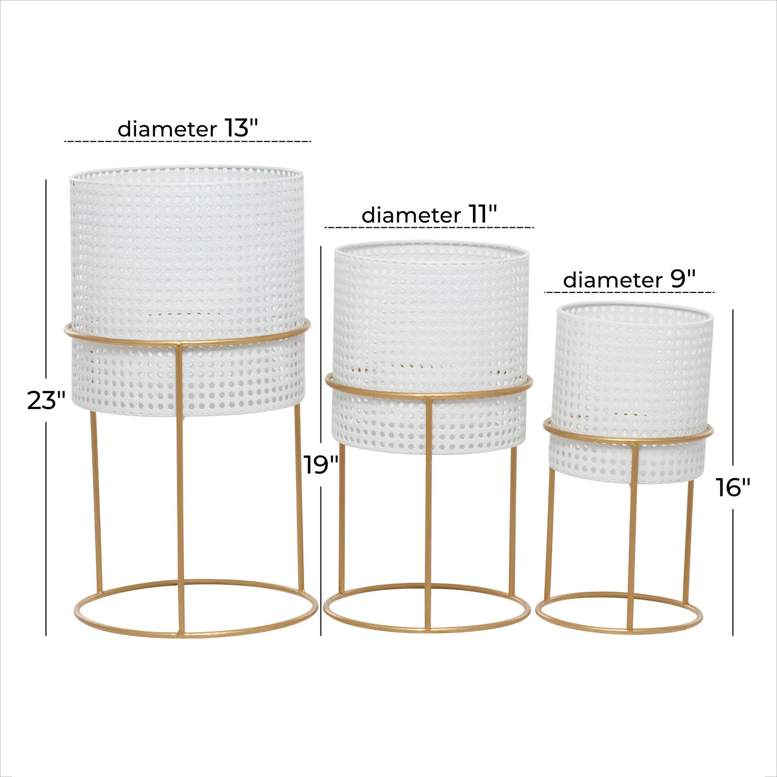Set of 3 White Iron Contemporary Planter, 23" x 19" x 16"