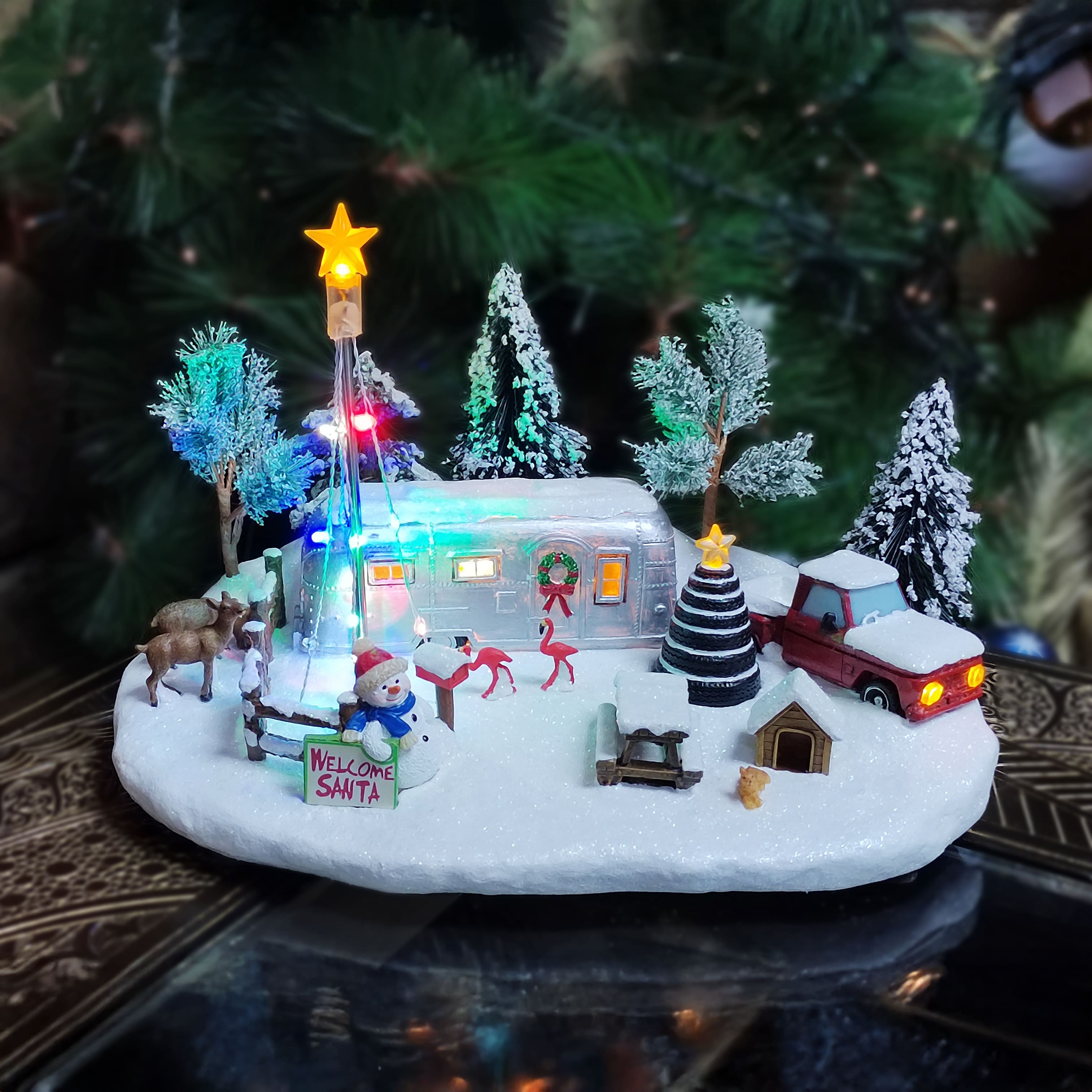 Moments in Time 12.25" Silver Camper Scene Décor