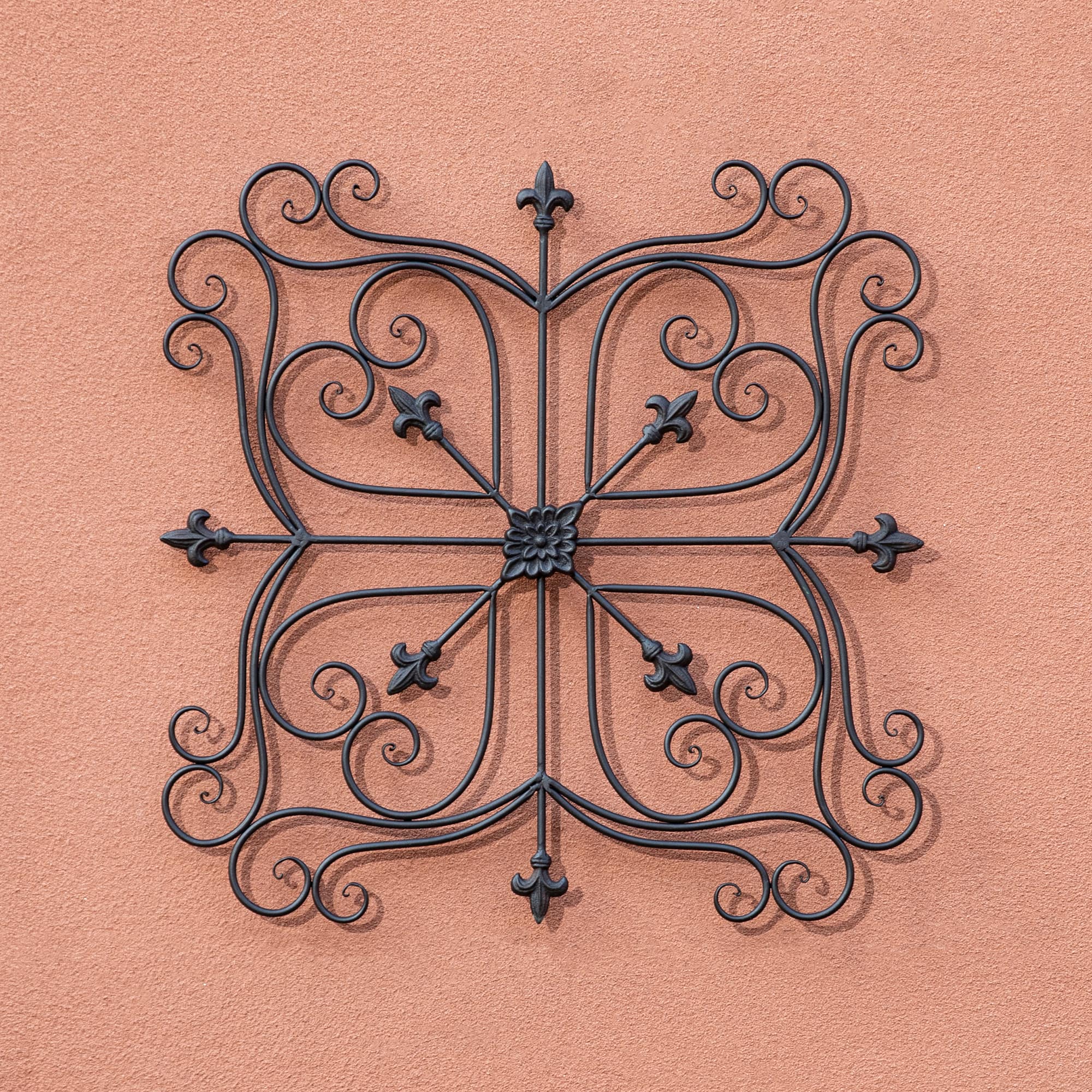 Glitzhome® 23.5" Traditional Iron Scroll Garden Wall Décor