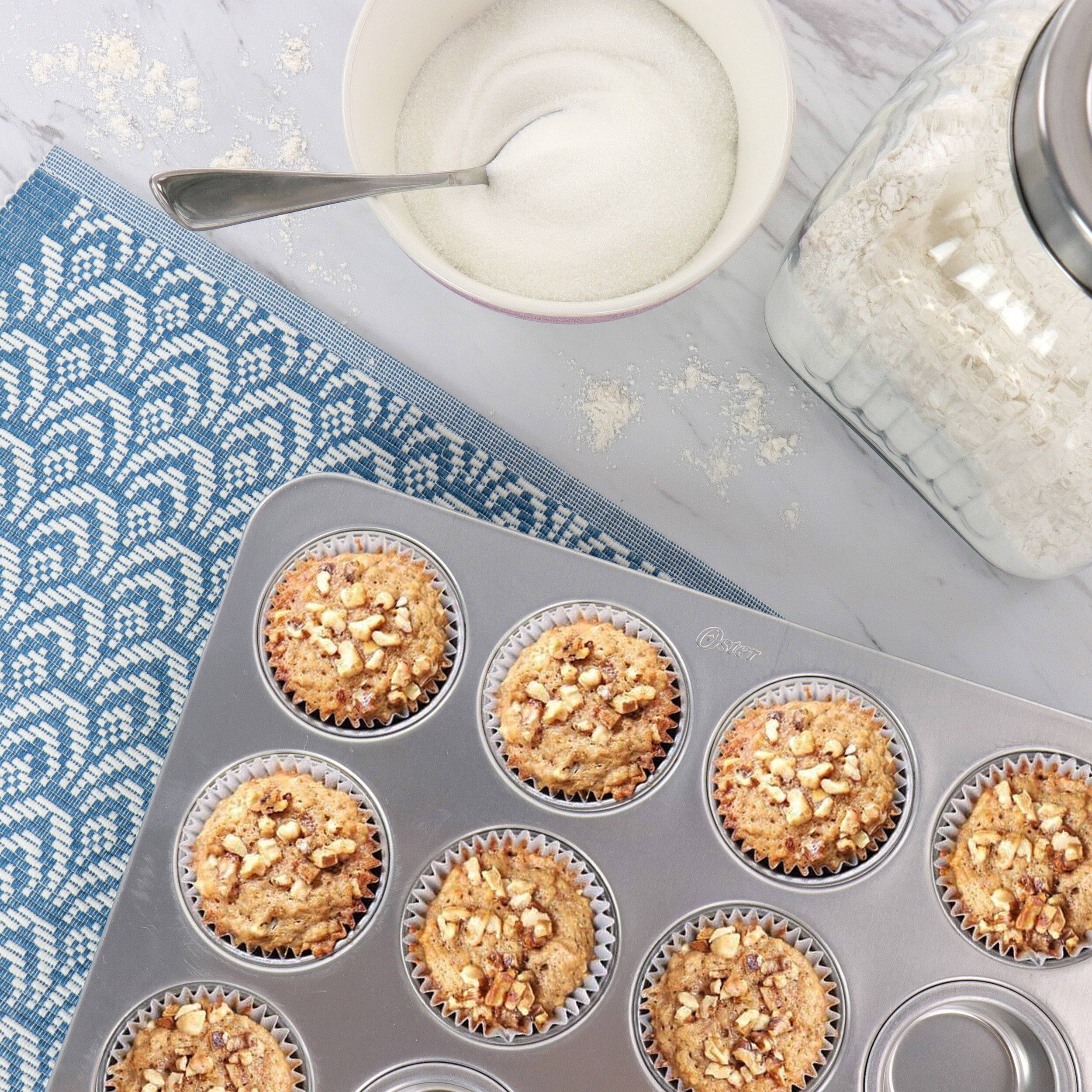 Oster Baker's Glee Silver 12 Cup Aluminum Muffin Pan