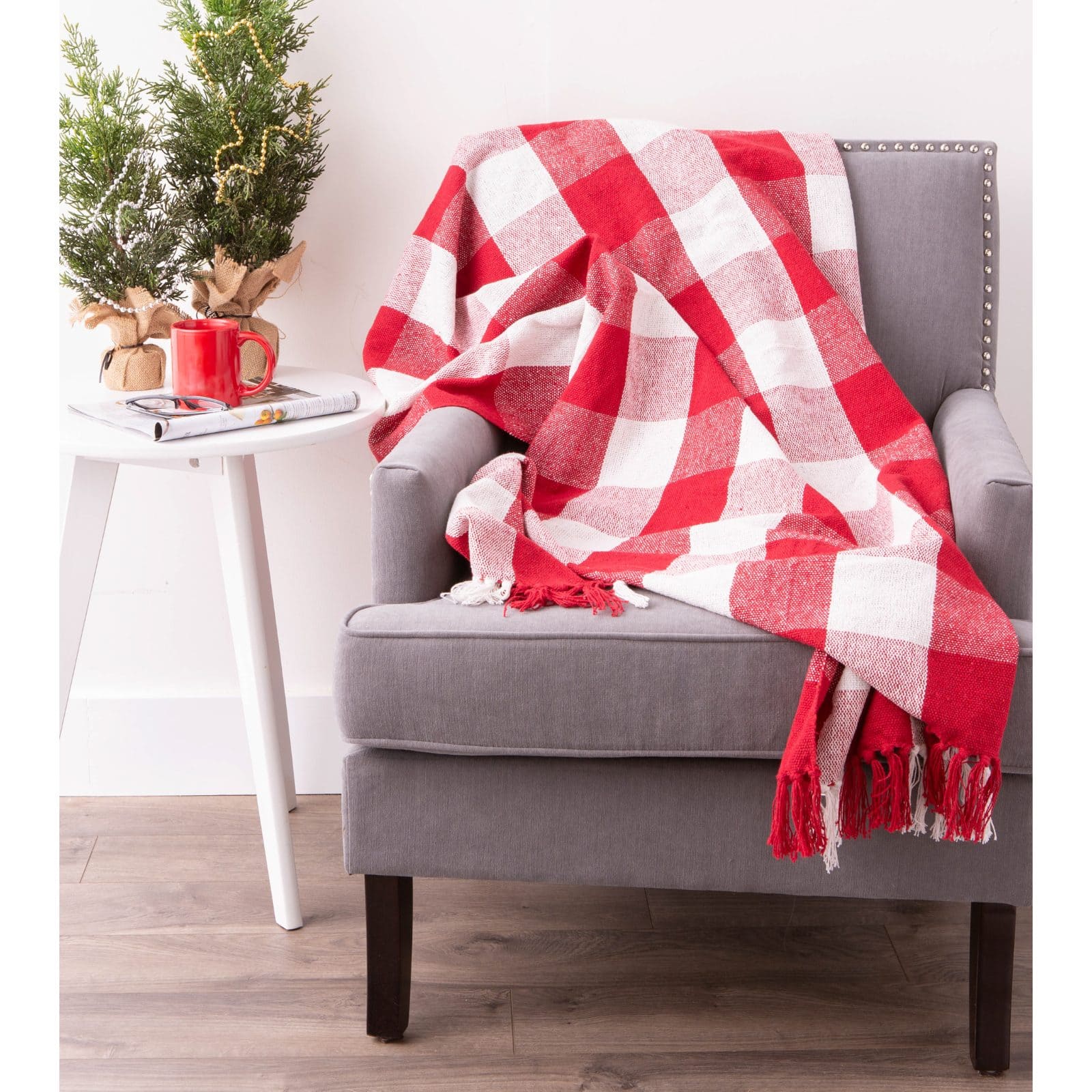 DII® & White Buffalo Check Throw