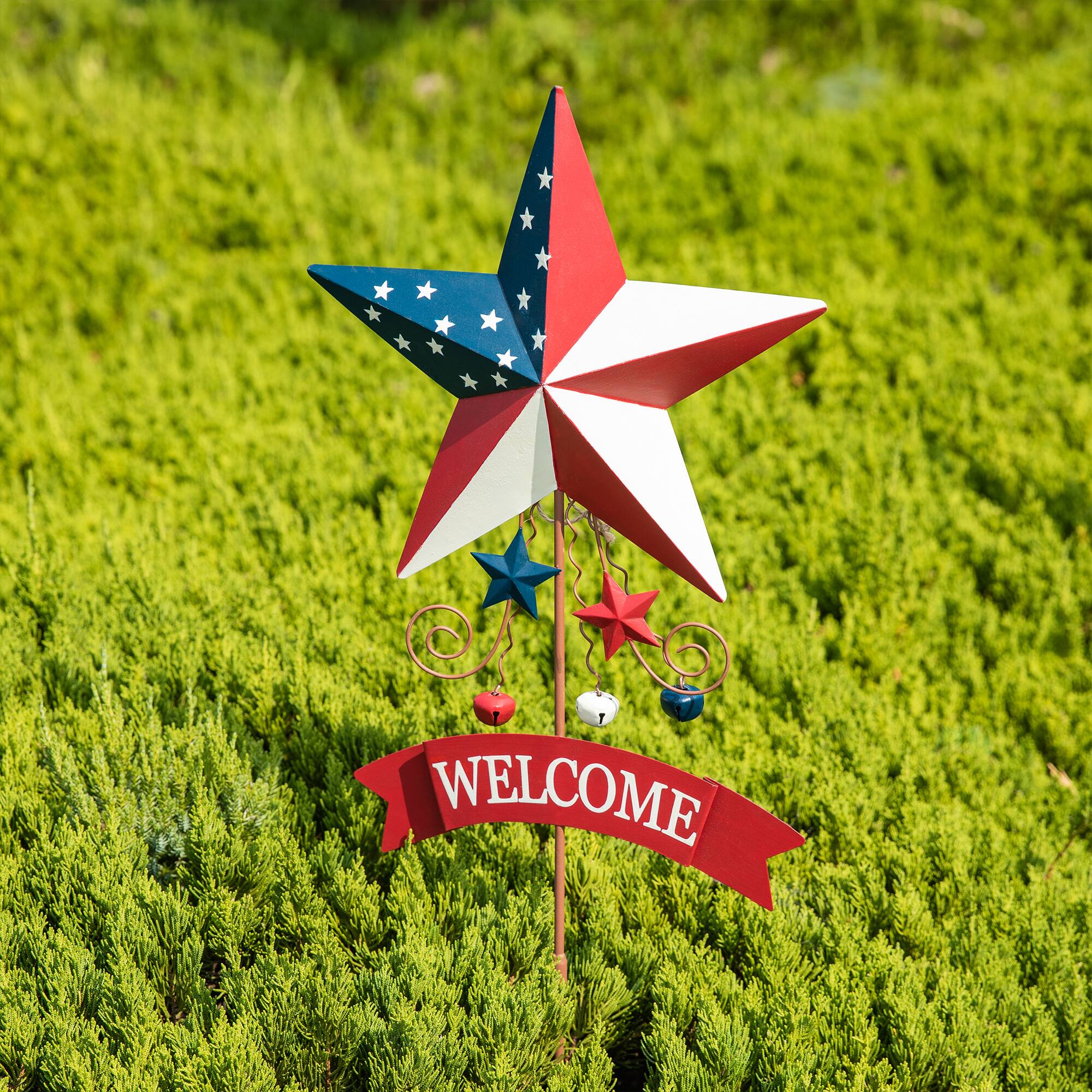 Glitzhome® 42" Patriotic America Star Yard Stake Set