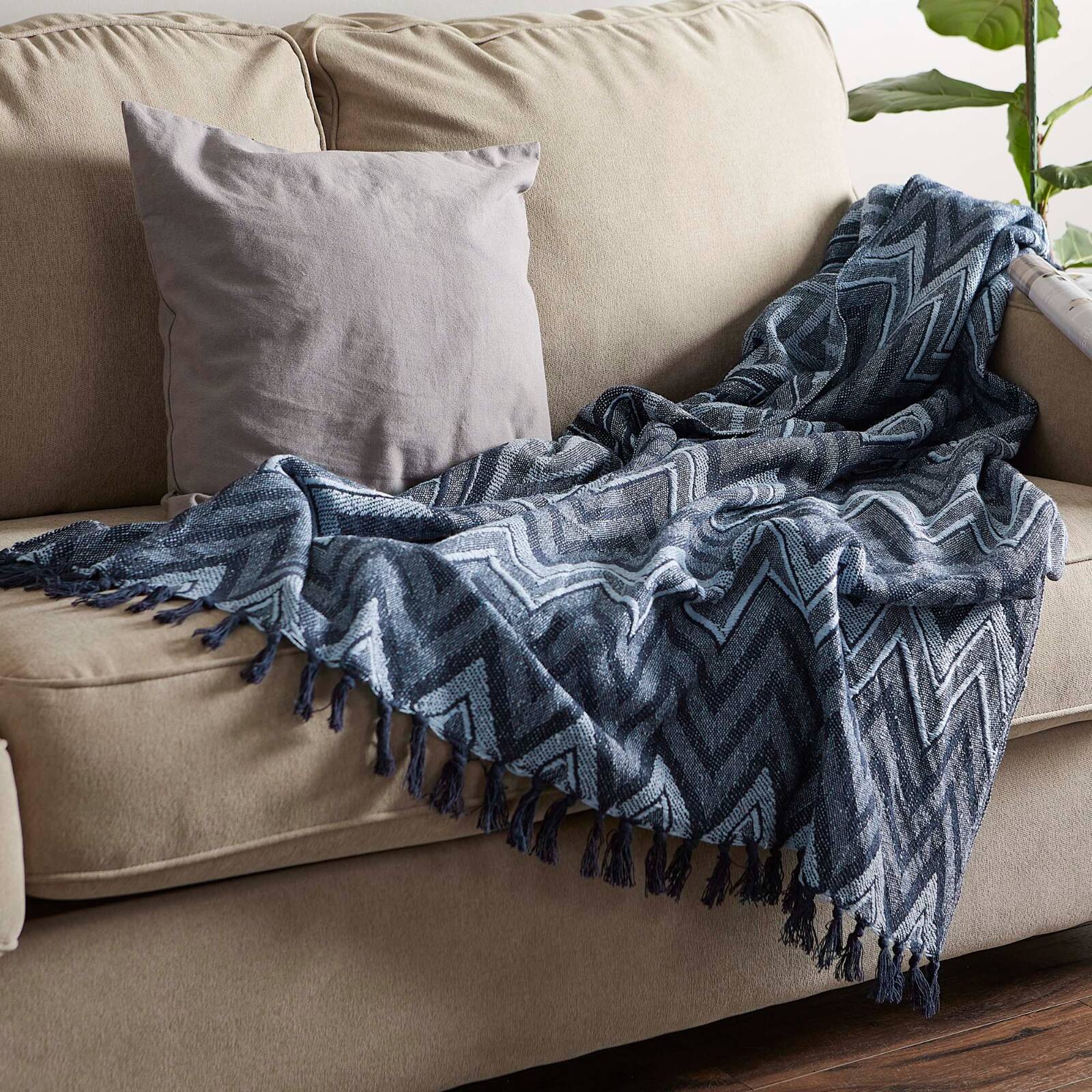 DII® Zig-Zag Chevron Throw