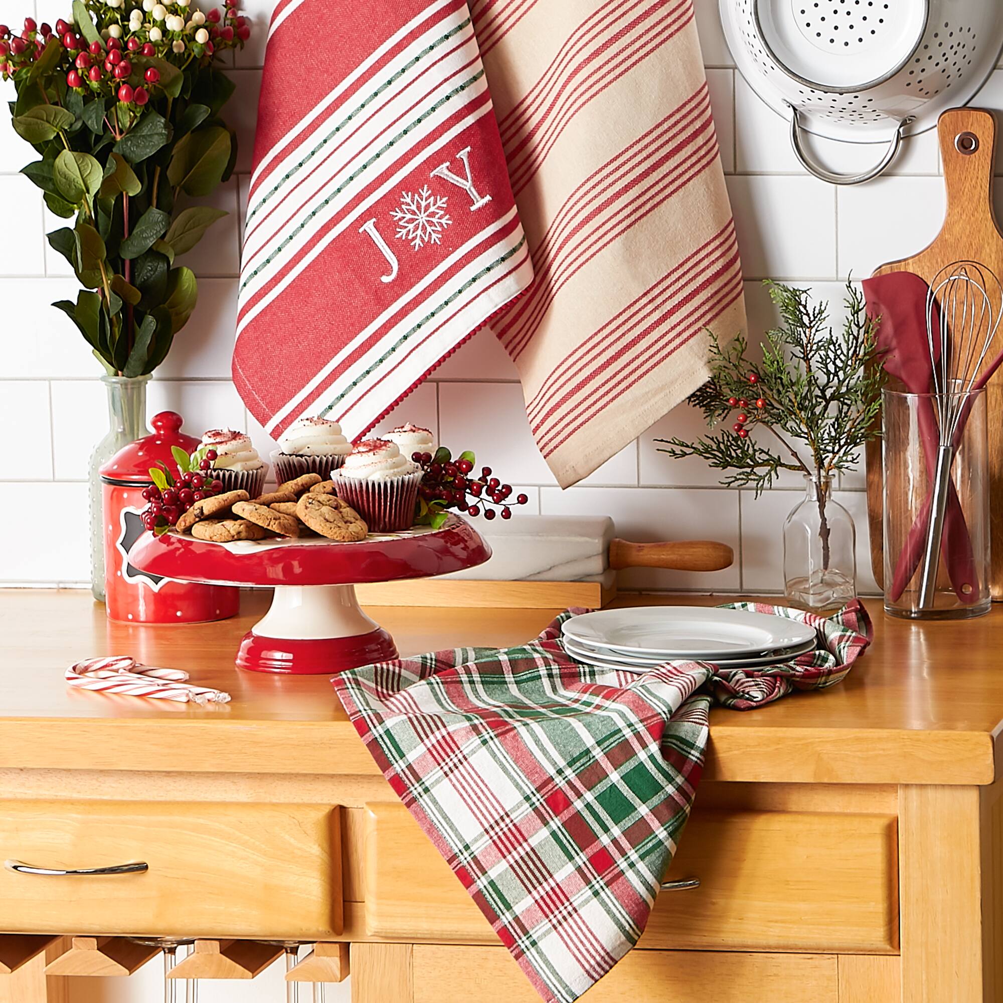 DII® Assorted Joy Snowflake Dishtowel Set
