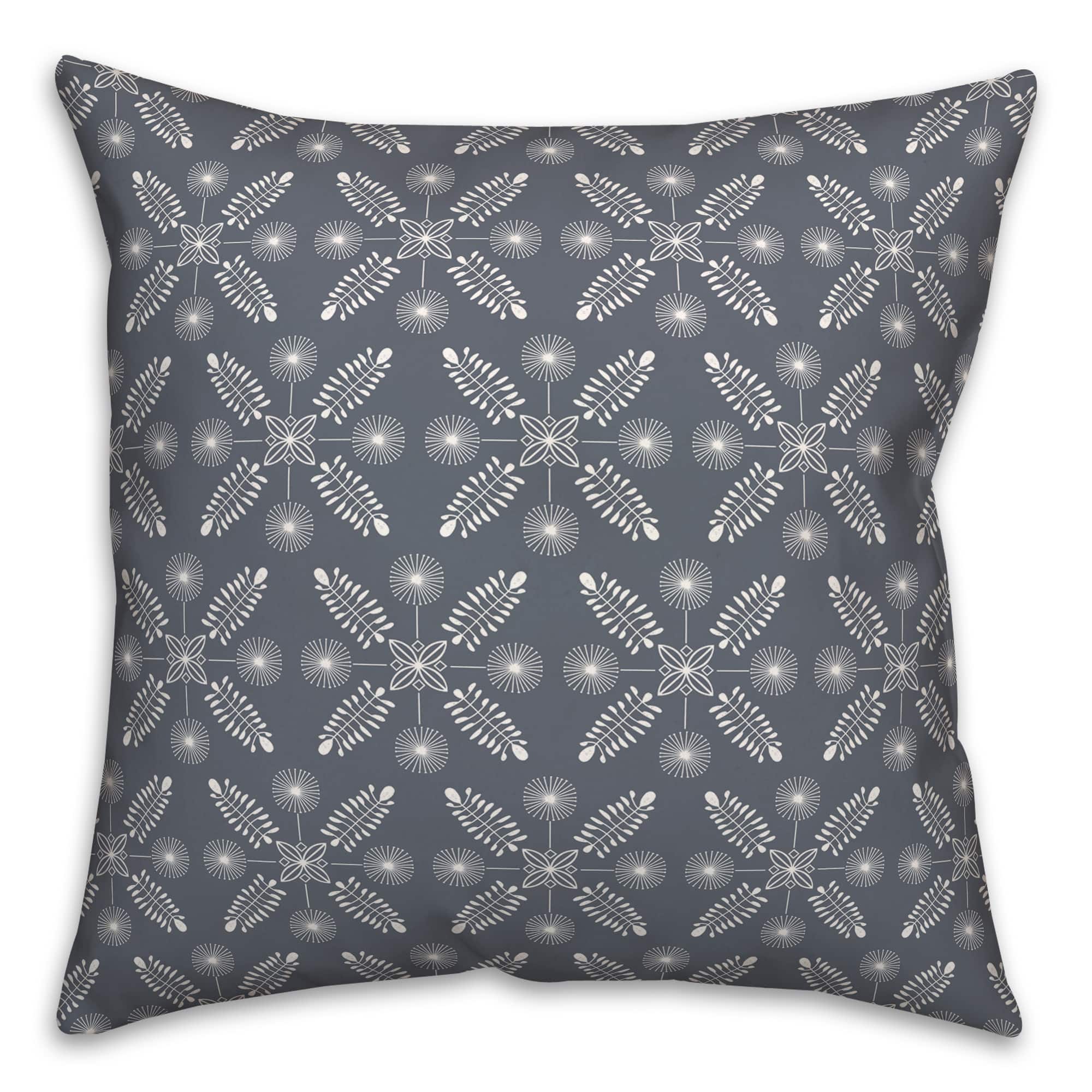 18" Meadow Leaves Indoor/Outdoor Pillow