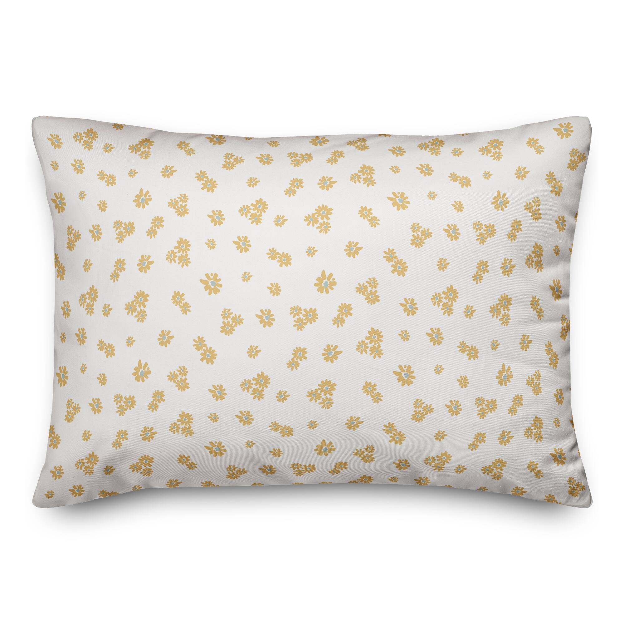 Daisy Pattern Throw Pillow