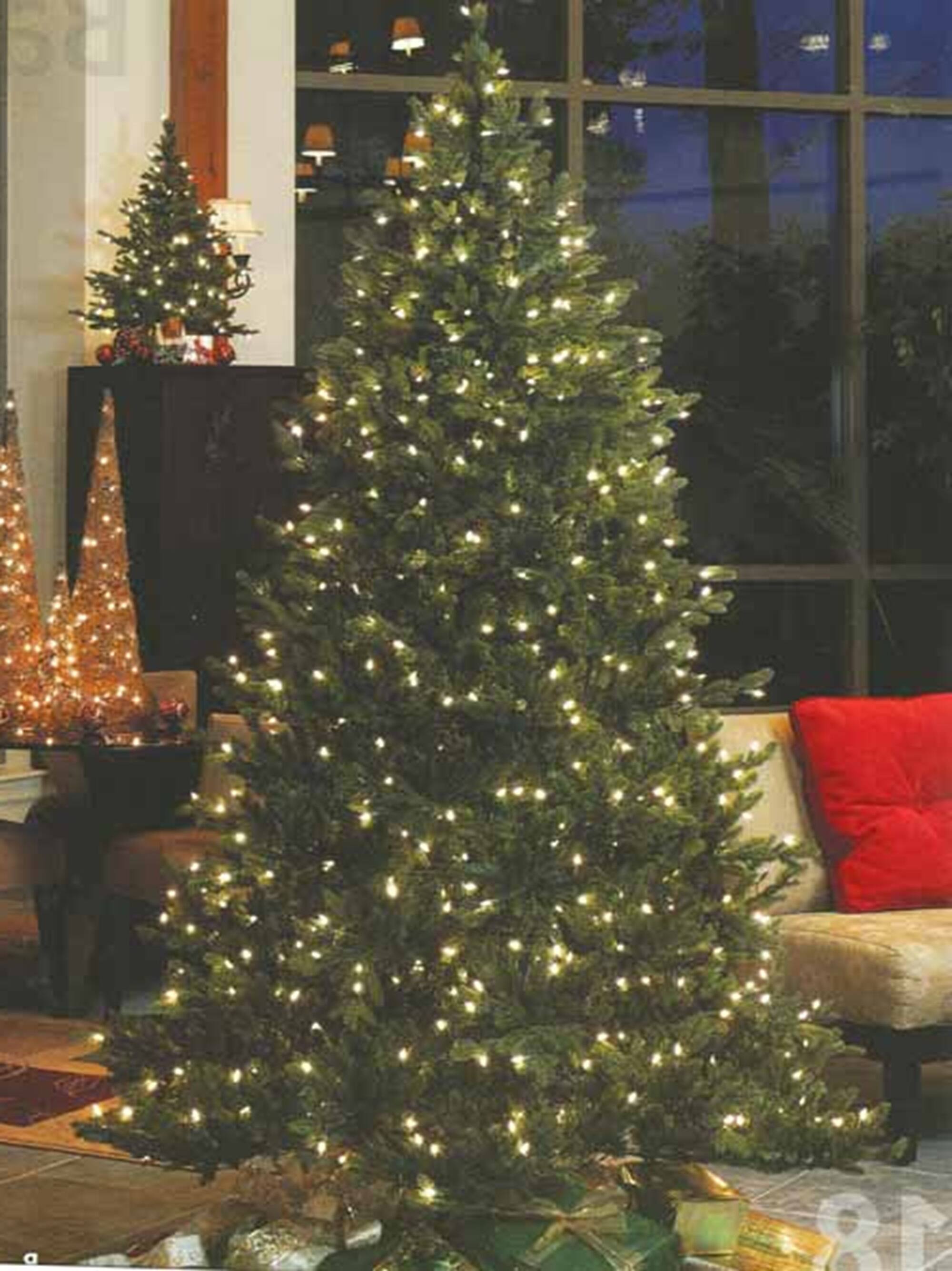 Northlight 7.5ft. Pre-Lit Savannah Spruce Medium Artificial Christmas Tree, Clear Lights