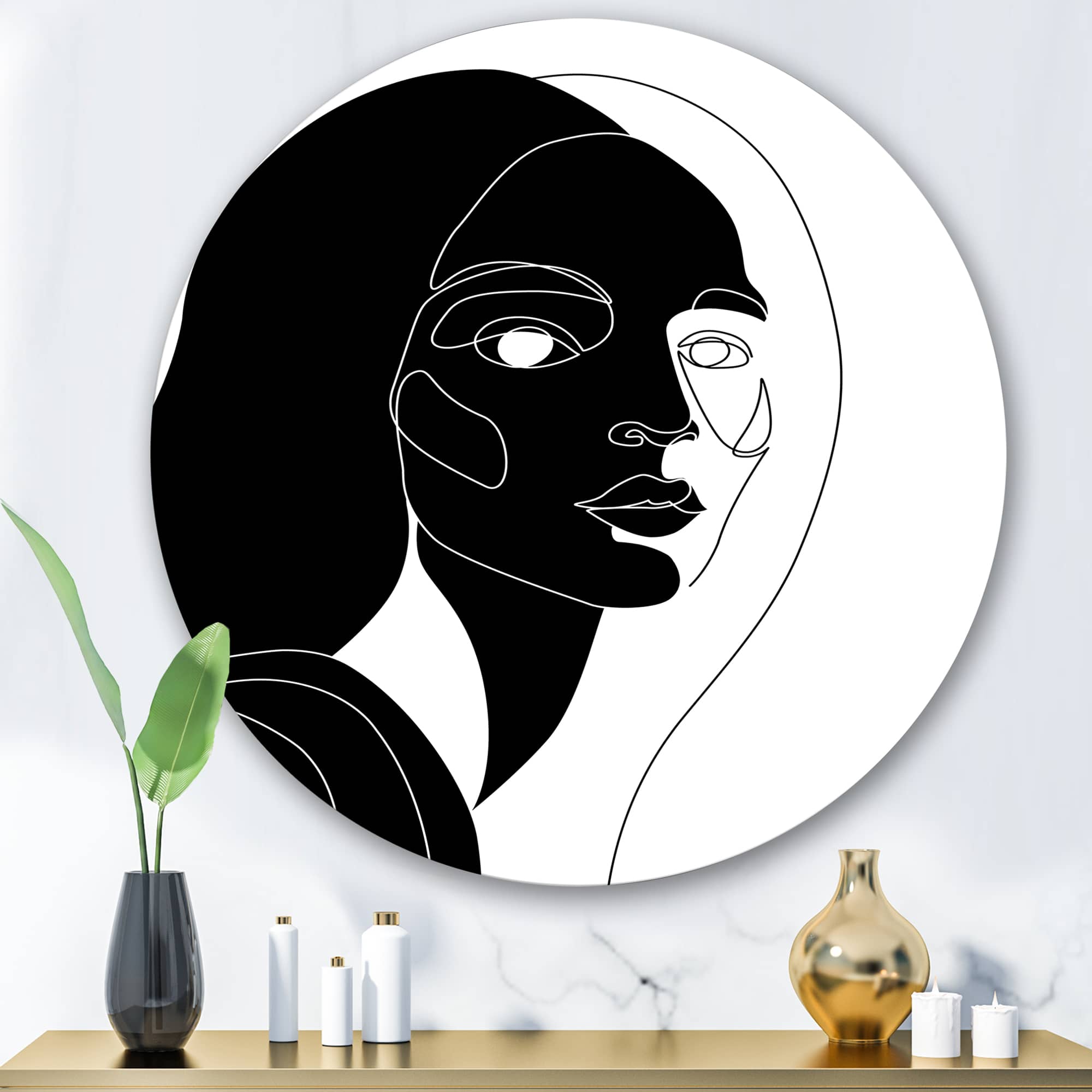 Designart - Retro Monochrome Minimal Portrait of Young Woman - Modern Metal Circle Wall Art