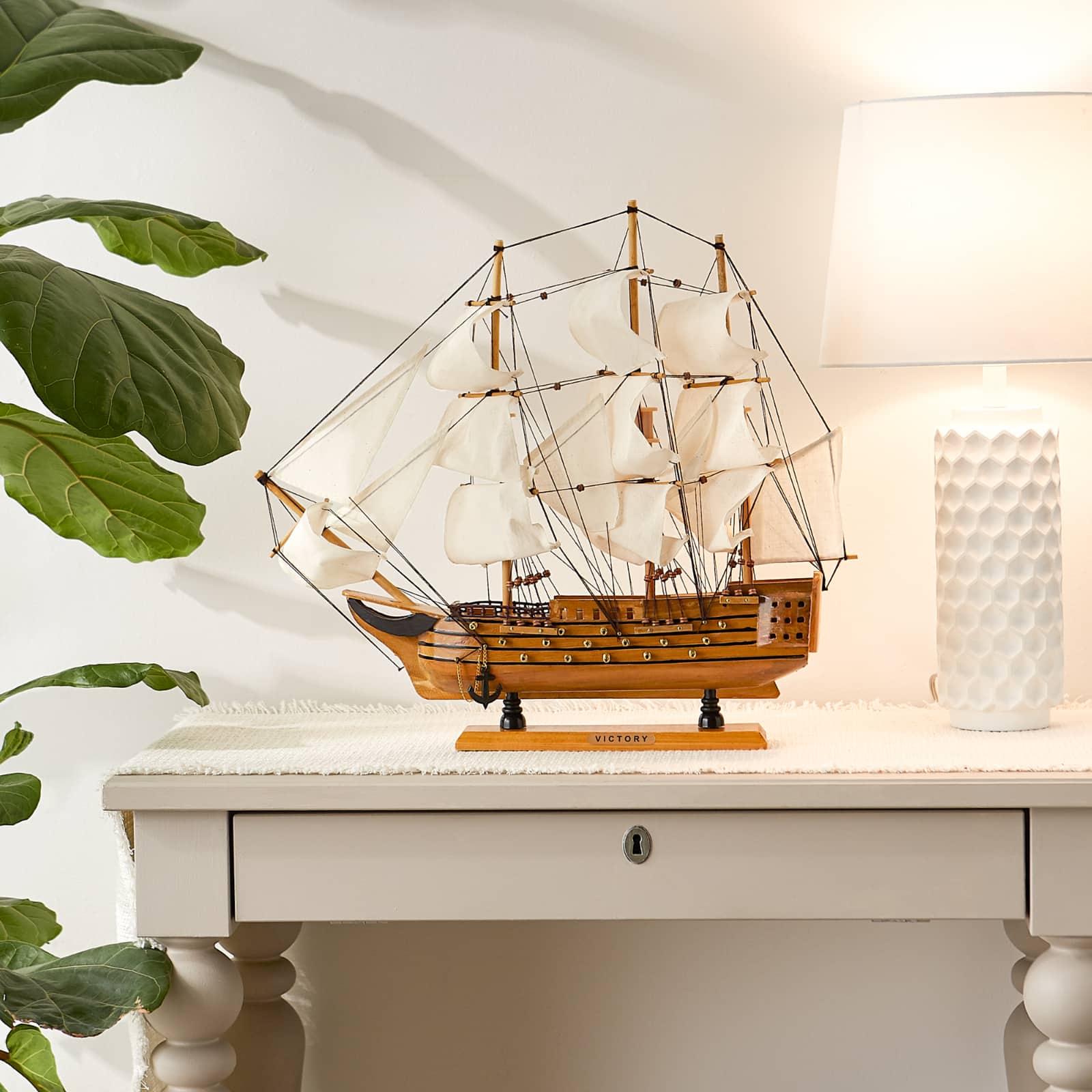 HMS Victory Ship Model 19" x 4" x 17.75