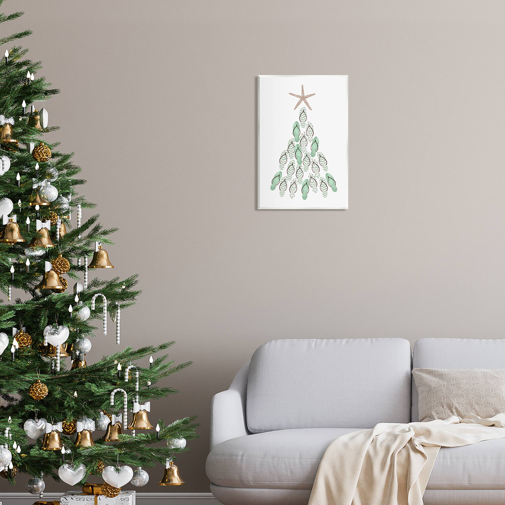 Stupell Industries Flip Flop Beachy Christmas Tree Wall Plaque Art