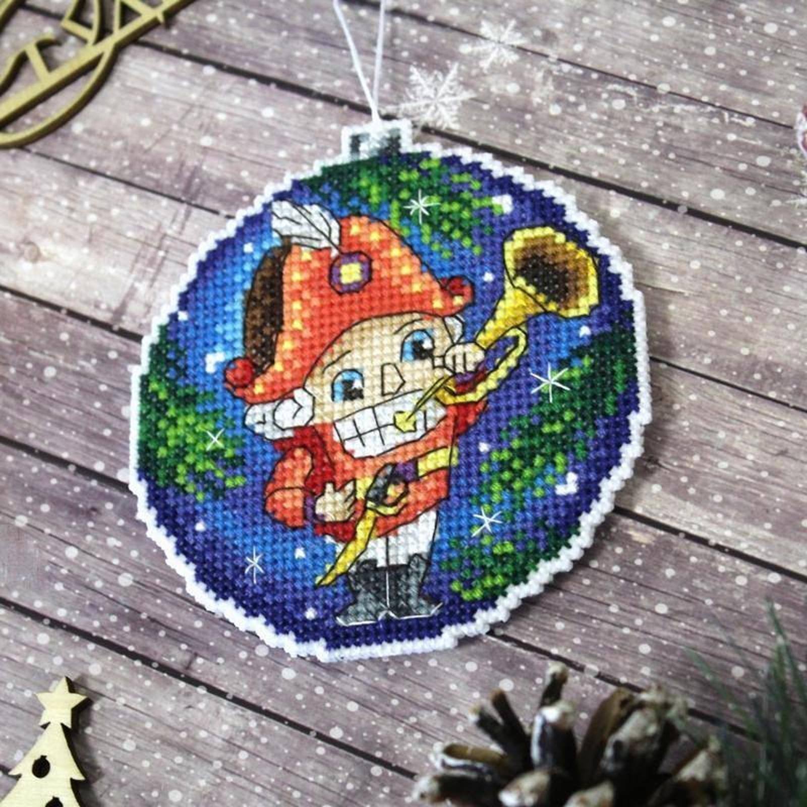 MP Studia Time To Celebrate Plastic Canvas Counted Cross Stitch Kit