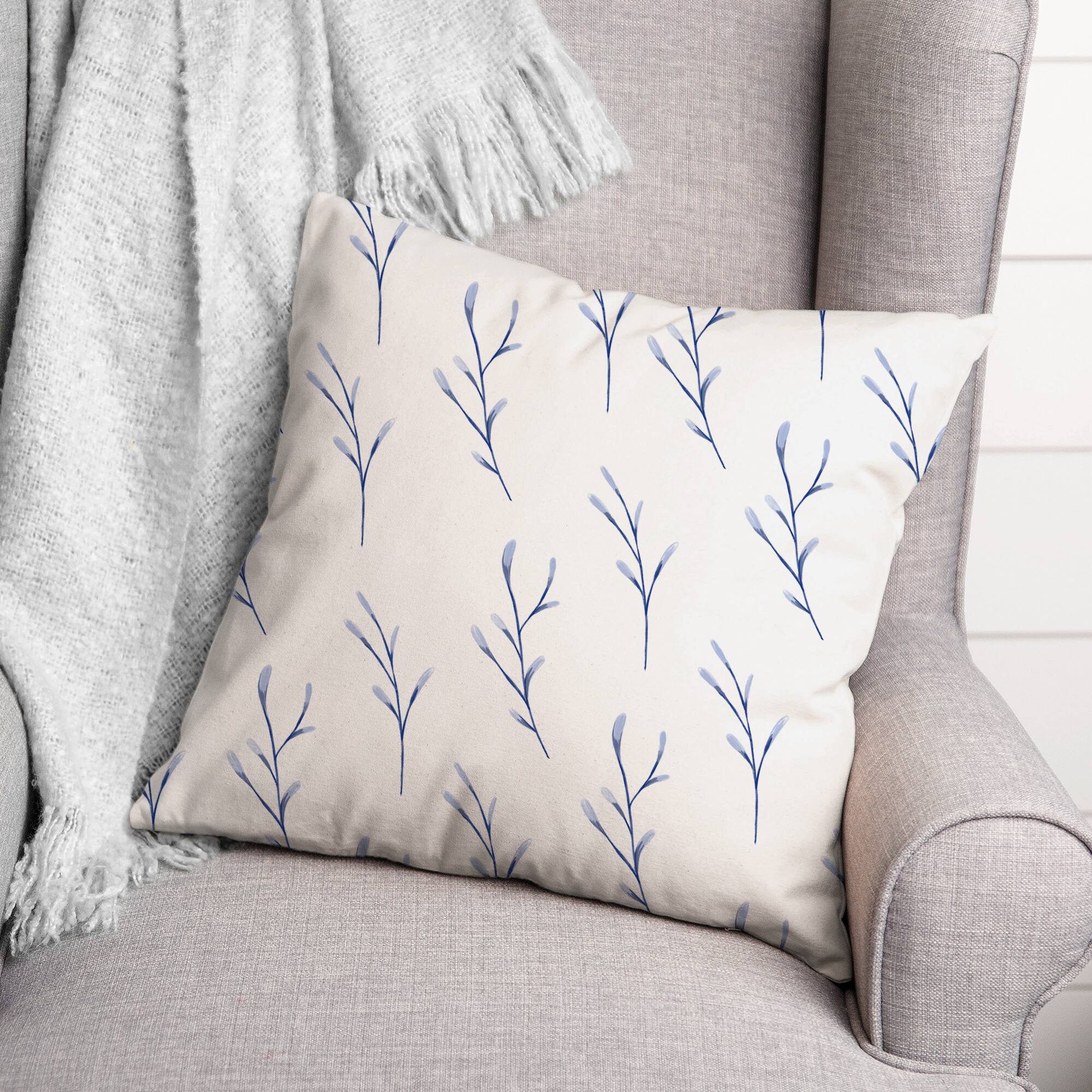 Coastal Plant Pattern 18" x 18" Indoor / Outdoor Pillow