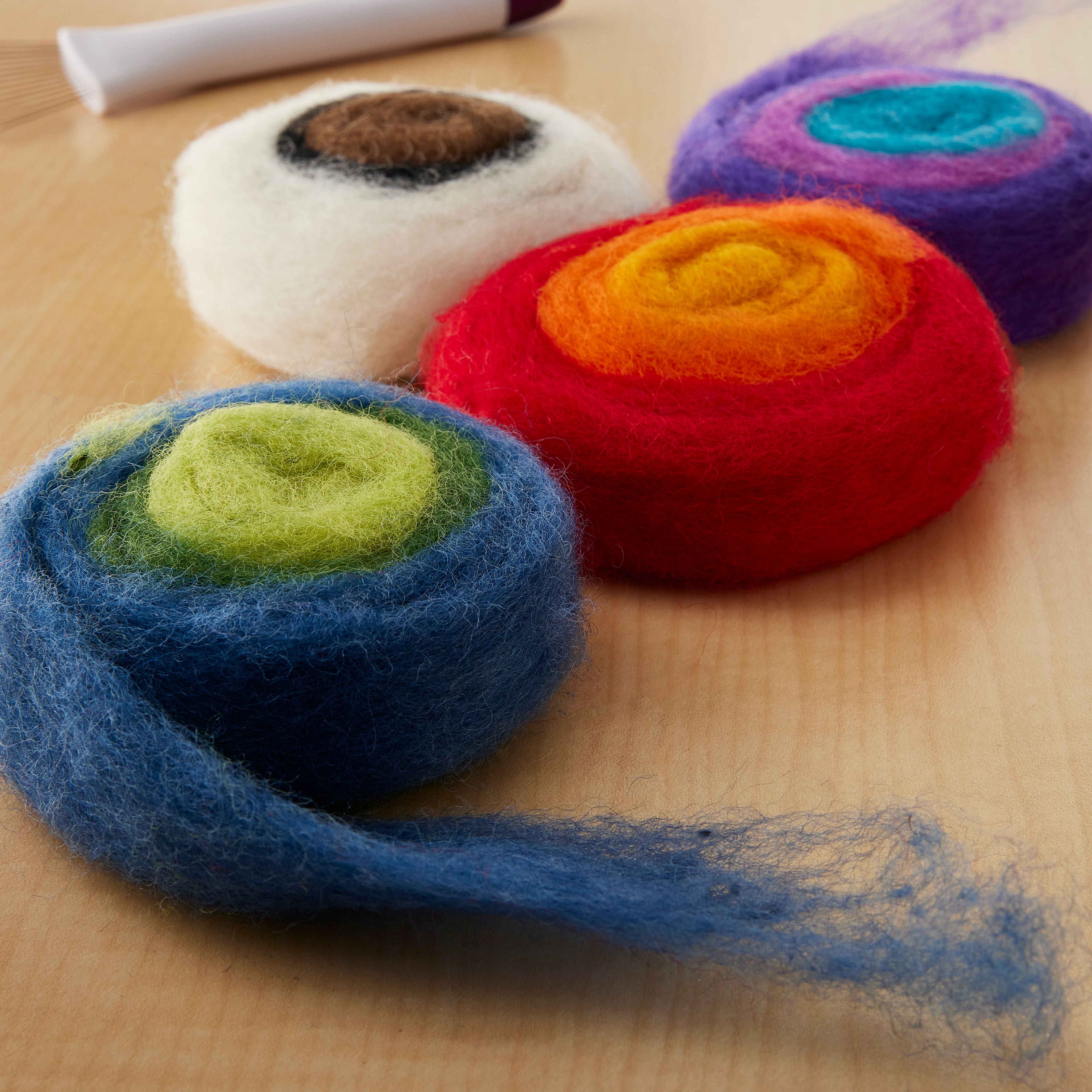 Dimensions® Brilliant Color Roving Rolls