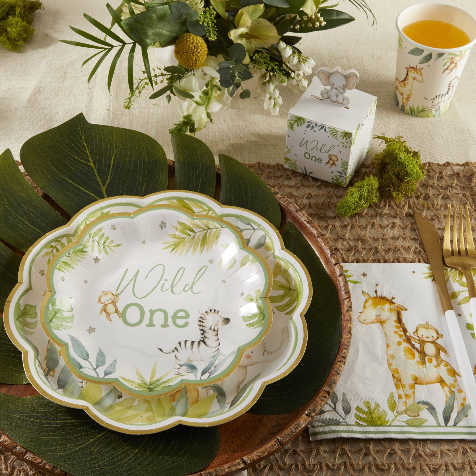 Kate Aspen 7" Safari Baby Premium Paper Plates Set, 16ct.