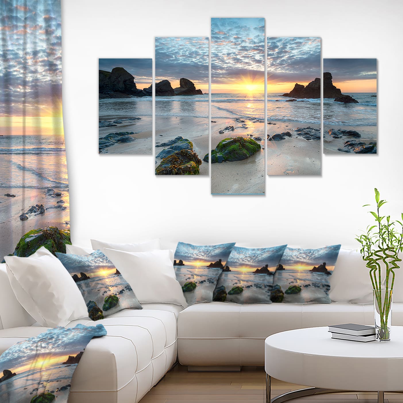 Designart - Beautiful Porthcothan Bay - Large Seashore Canvas Wall Art