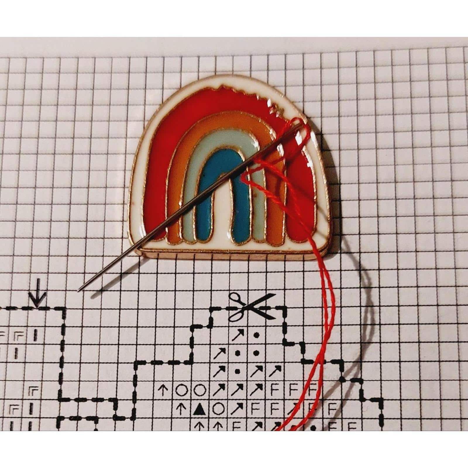 Wizardi 4/5" Rainbow Magnetic Needle Minder