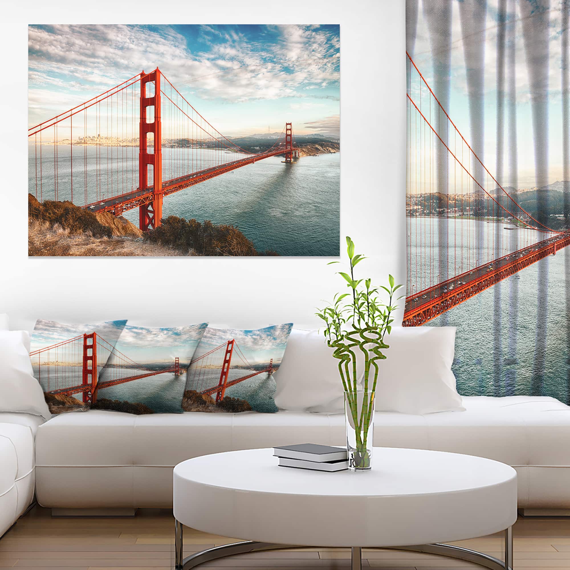 Designart - Golden Gate Bridge in San Francisco - Large Sea Bridge Canvas Art Print