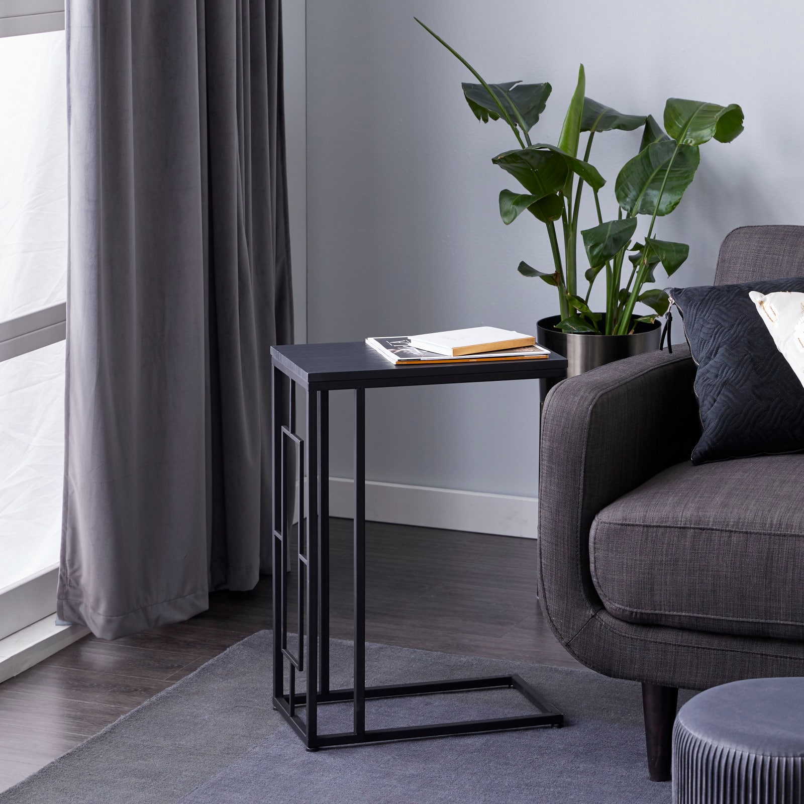 26" Black Metal Contemporary Accent Table