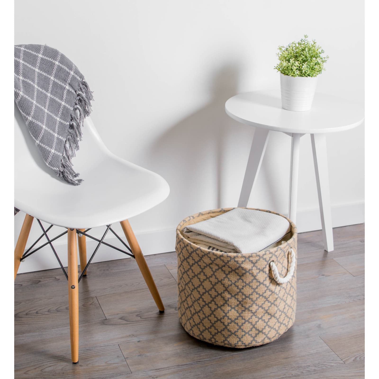 DII® 9" Lattice Round Burlap Bin