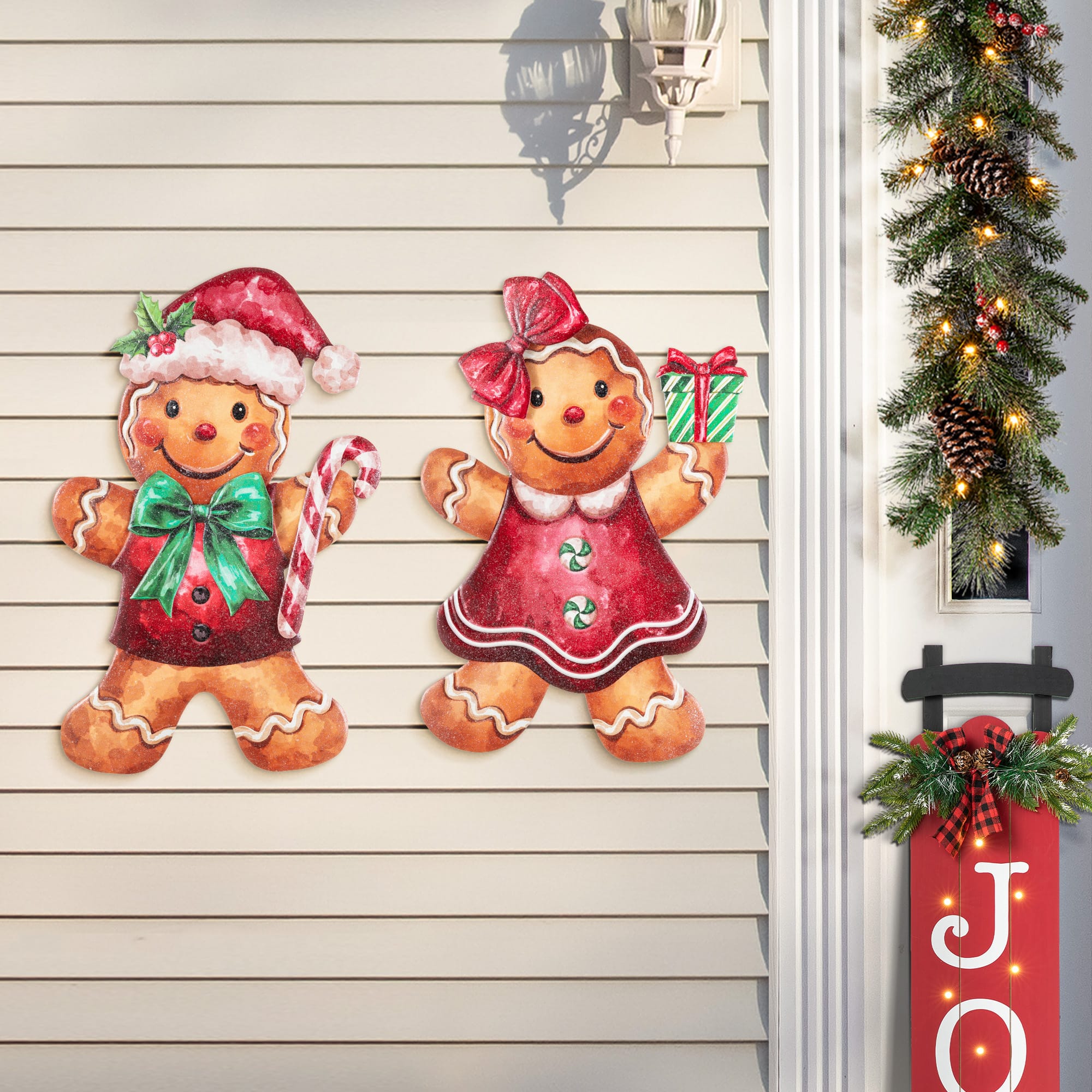 Glitzhome® Set of 2 Christmas Metal Gingerbread Boy and Girl Yard Stake