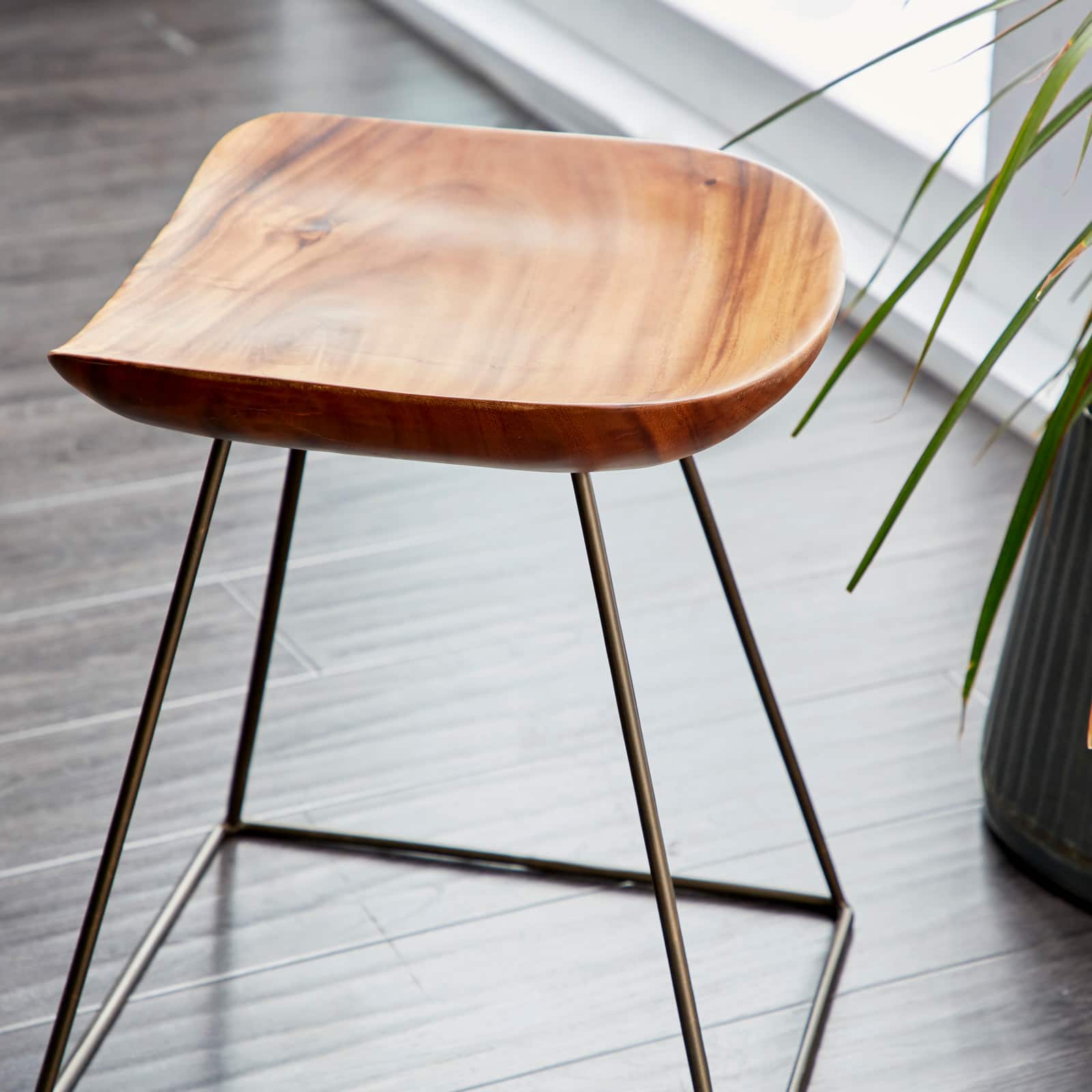 20" Brown Iron Rustic Stool